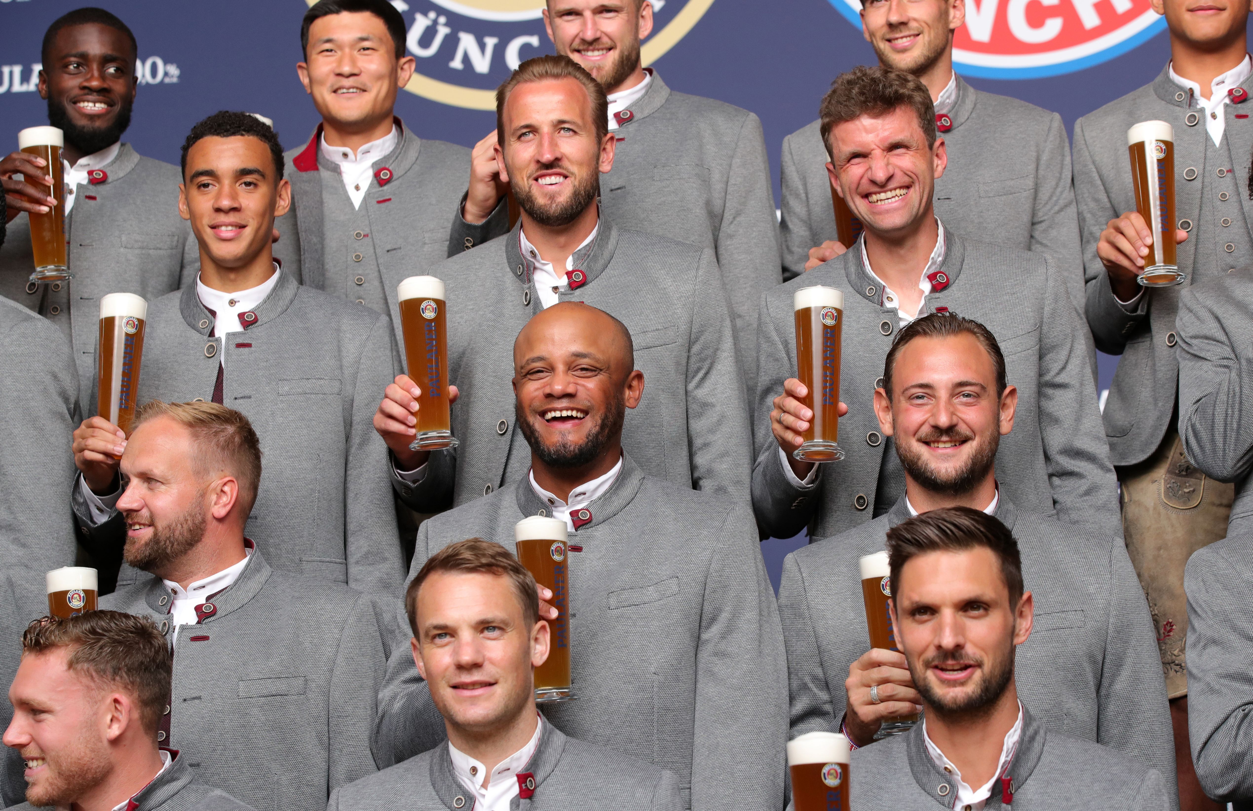 Harry Kane, Vincent Kompany and the Bayern Munich team