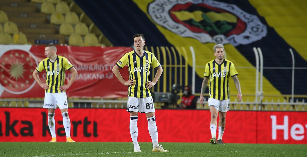 Mesut Ozil Fenerbahce vs. Basaksehir 02/09/21