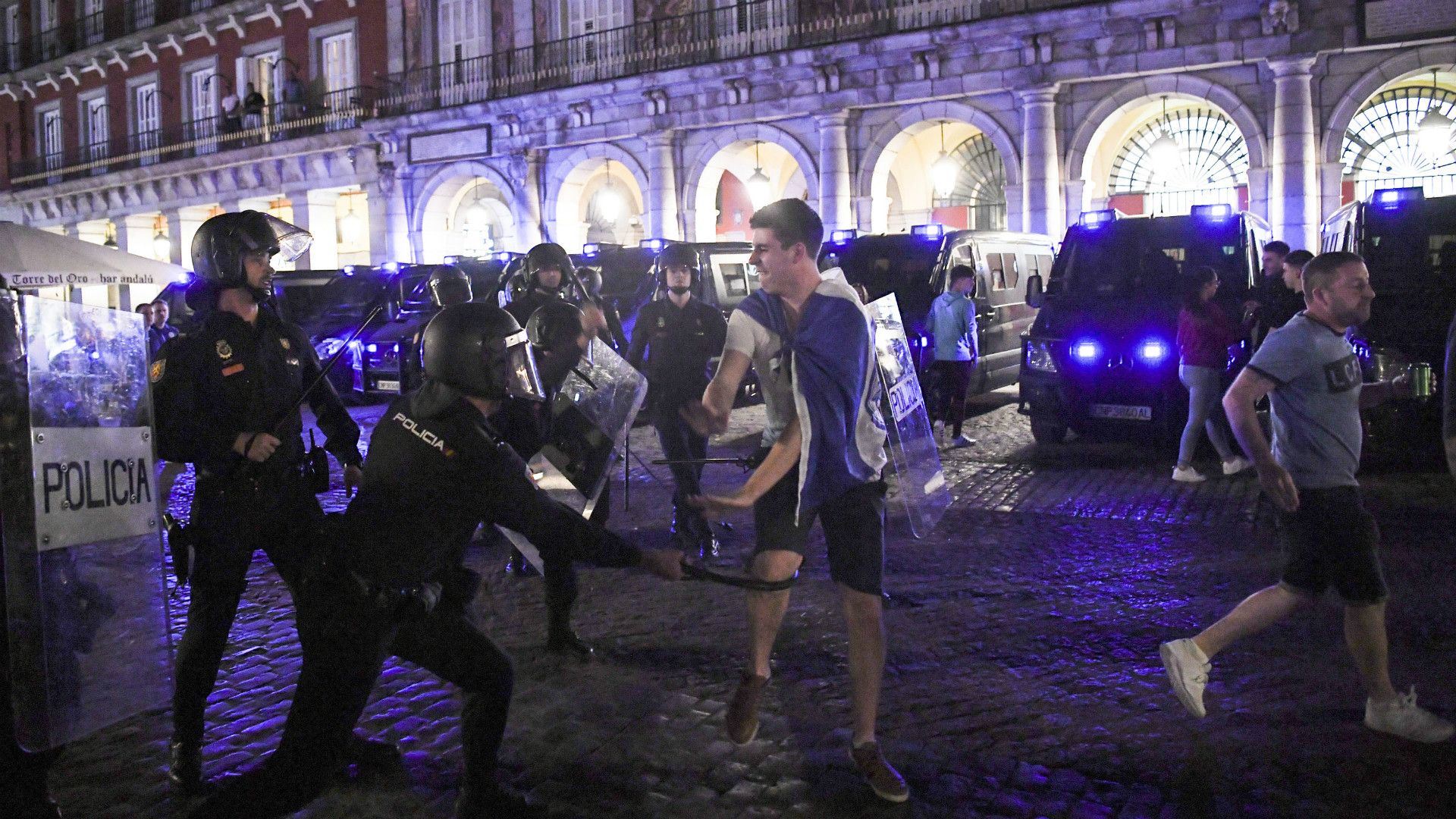 Atletico-Leicester police 2