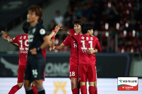 Busan 부산 아이파크