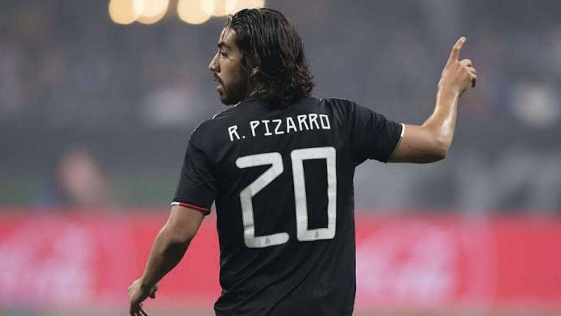 Rodolfo Pizarro Selección Mexicana