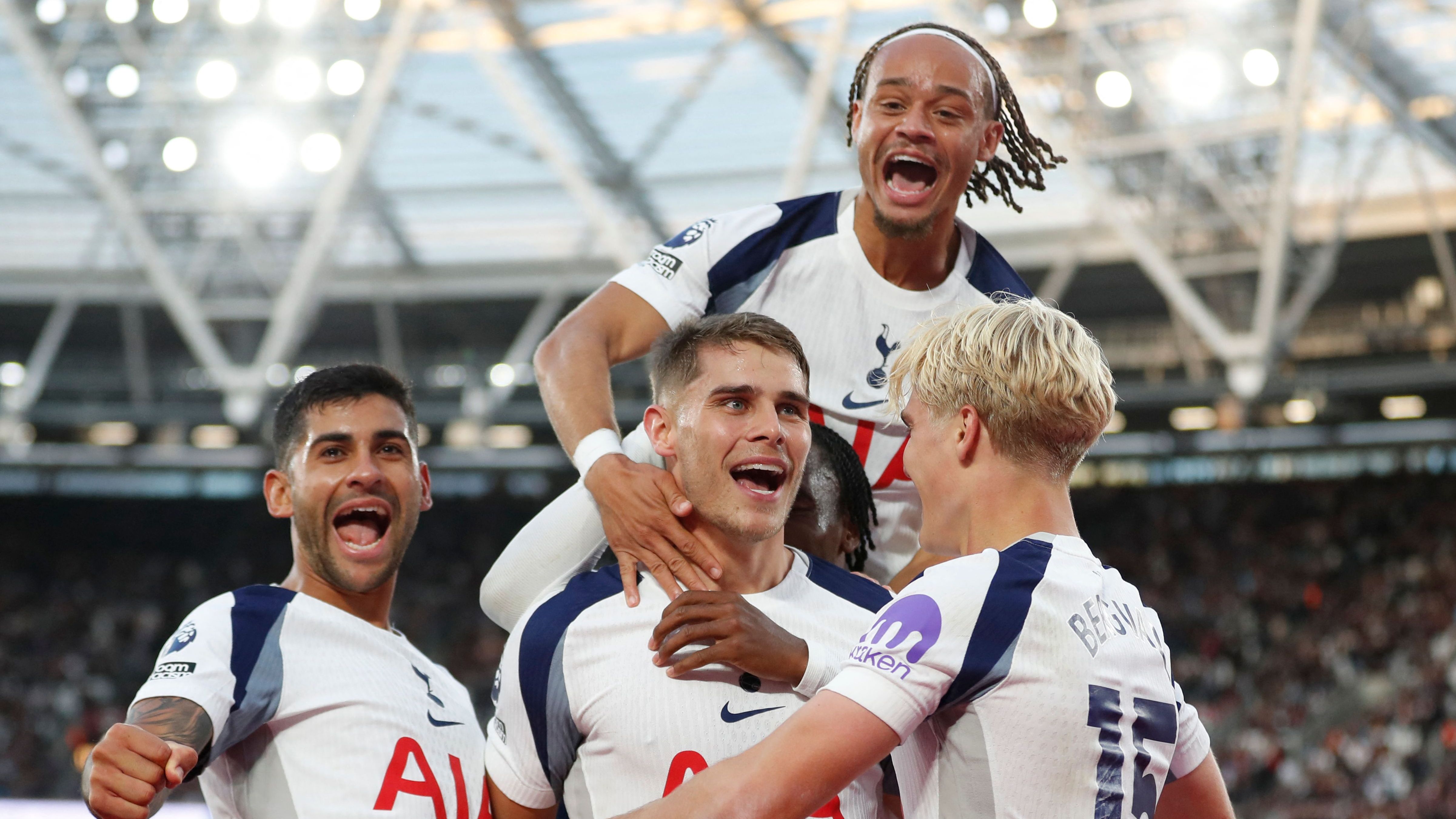 Mickey van de ven Romero Bergvall Simons