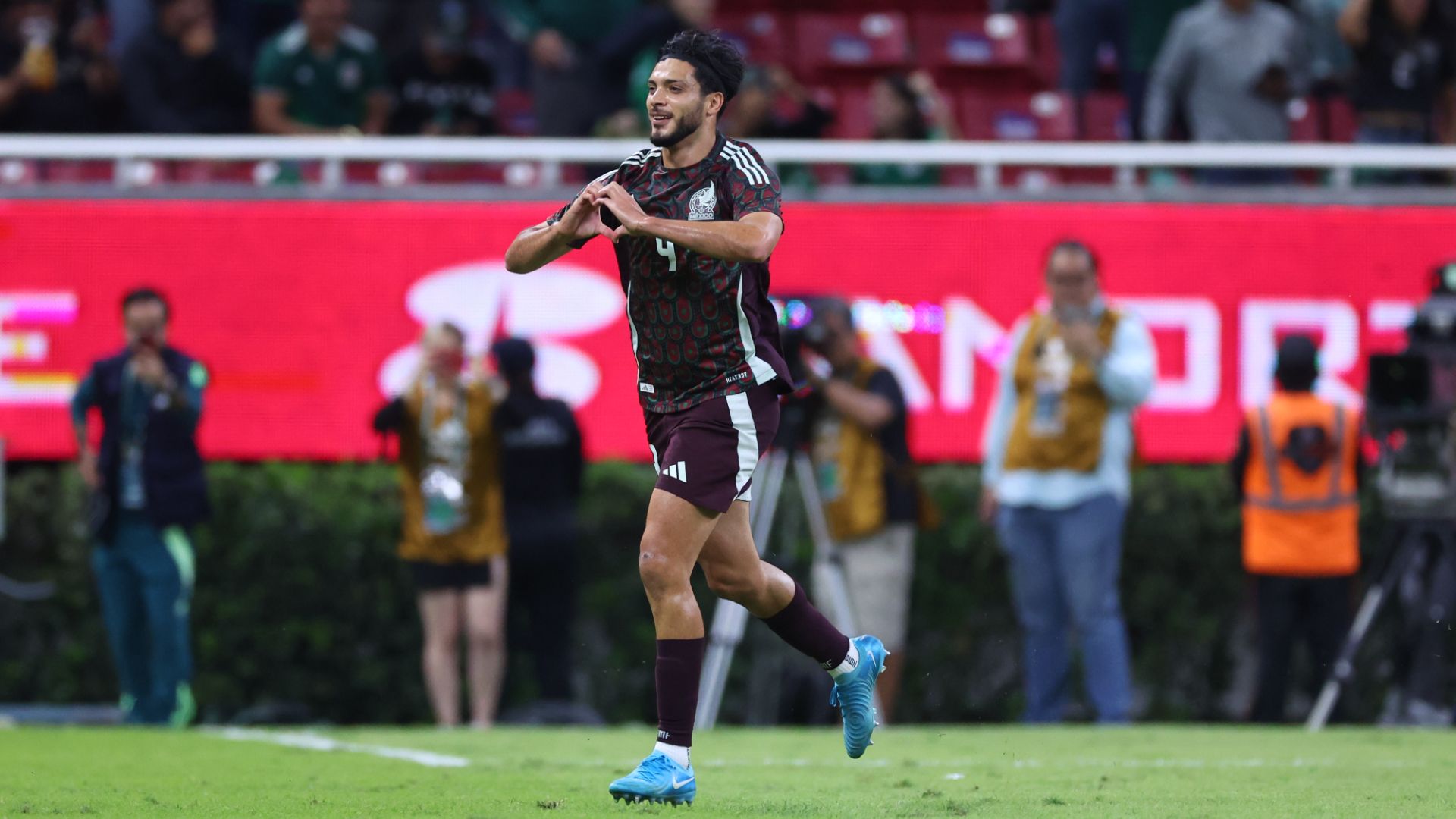 Raúl Jiménez México 2024