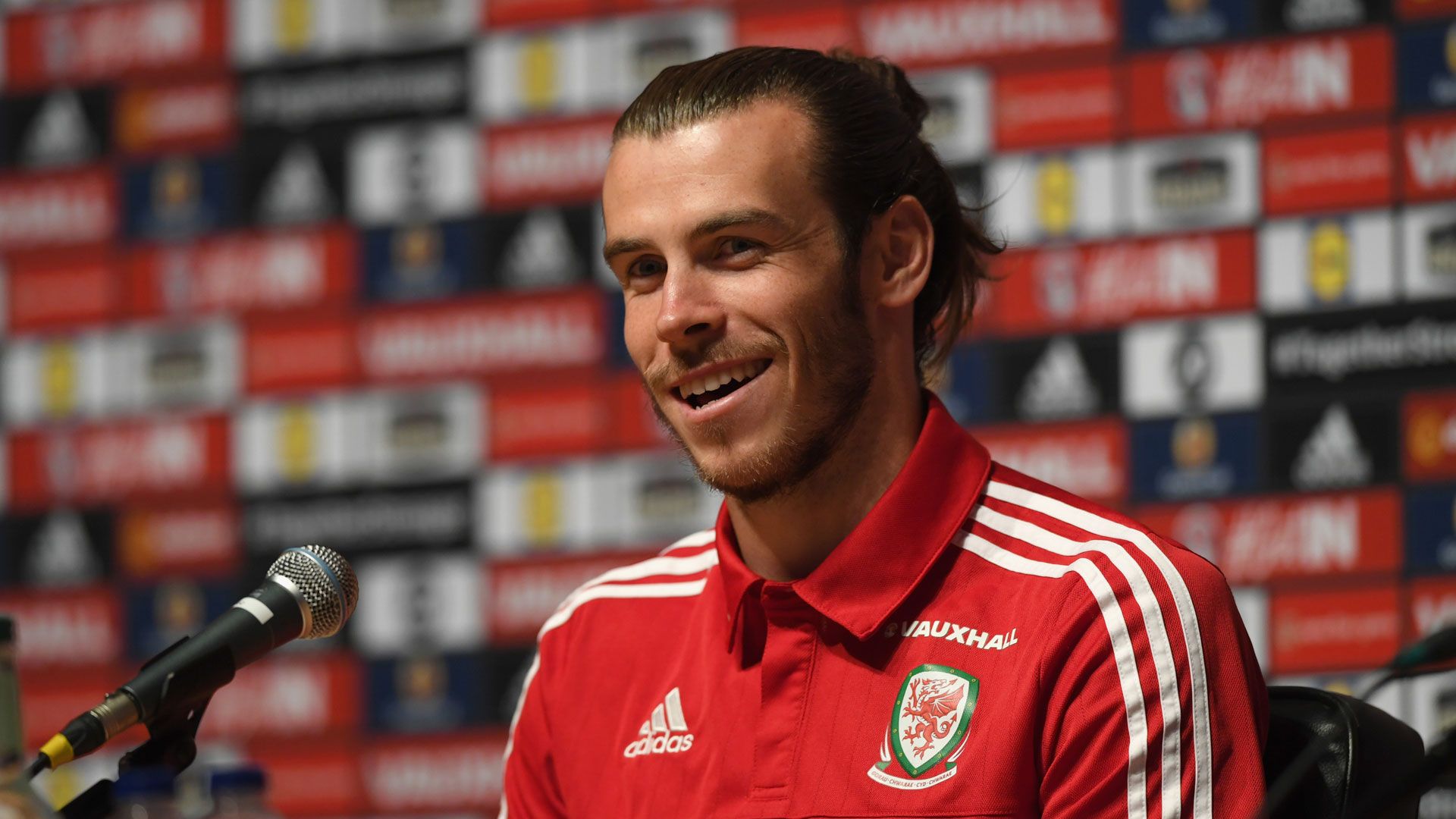 Gareth Bale Wales 18062016