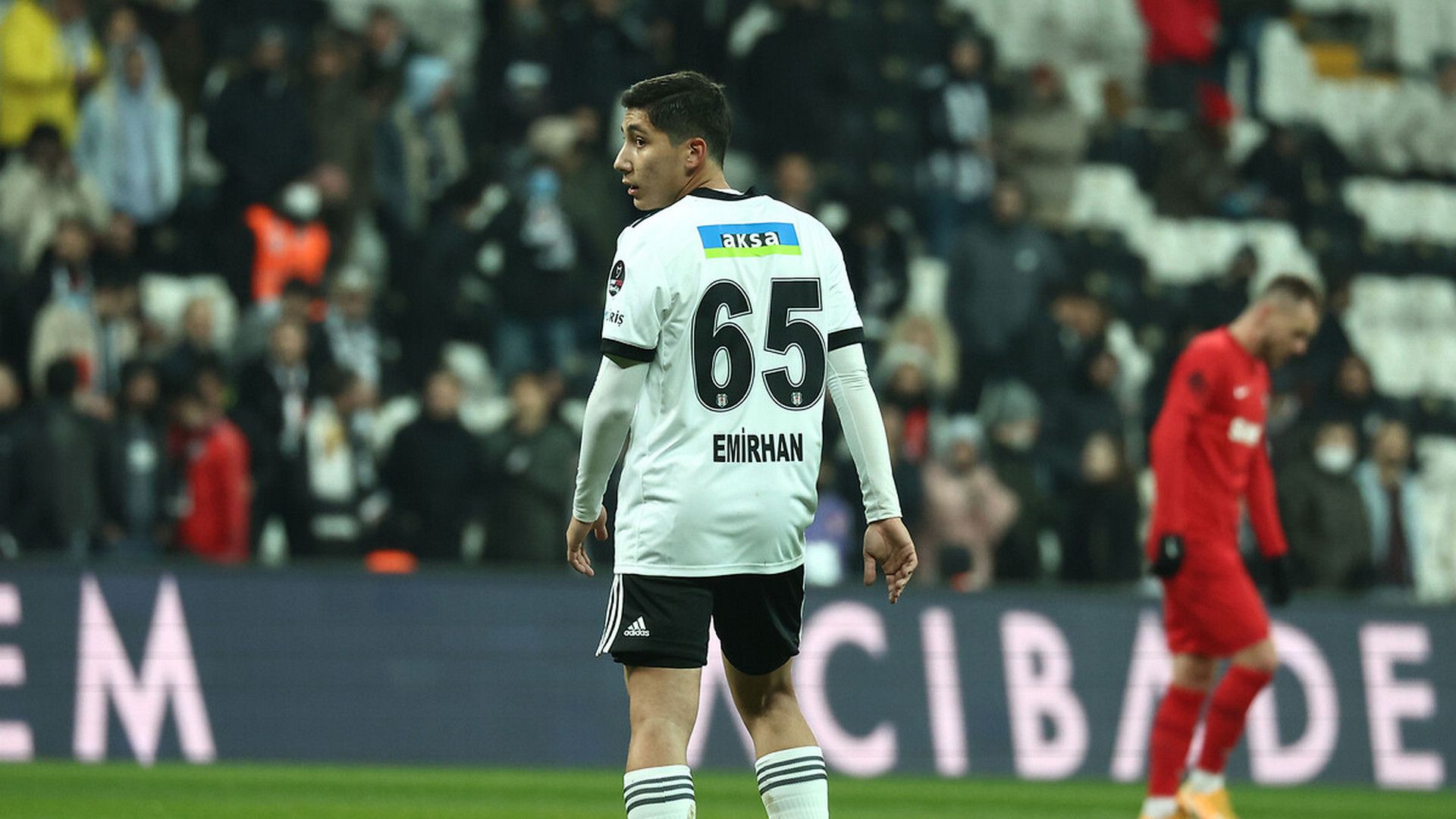 emirhan ilkhan besiktas
