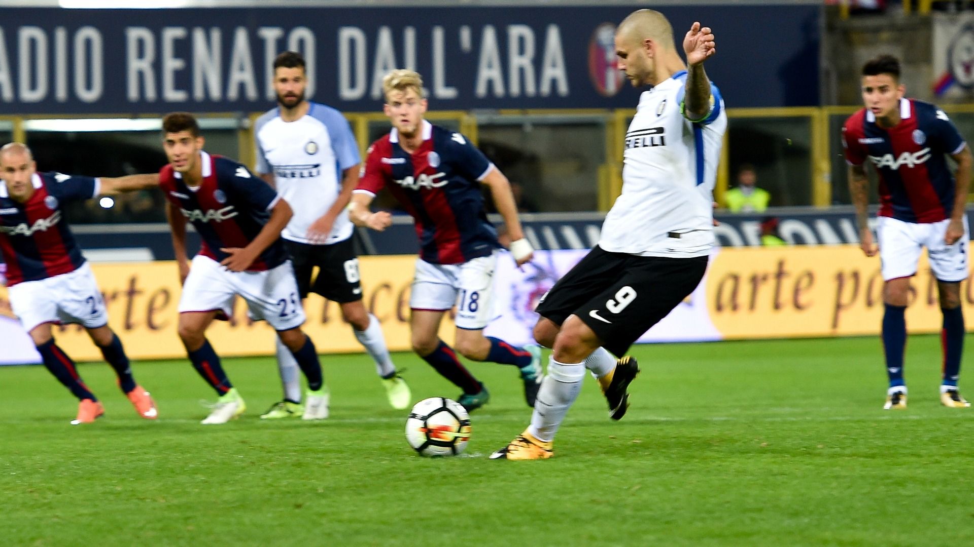 Mauro Icardi penalty Bologna Inter