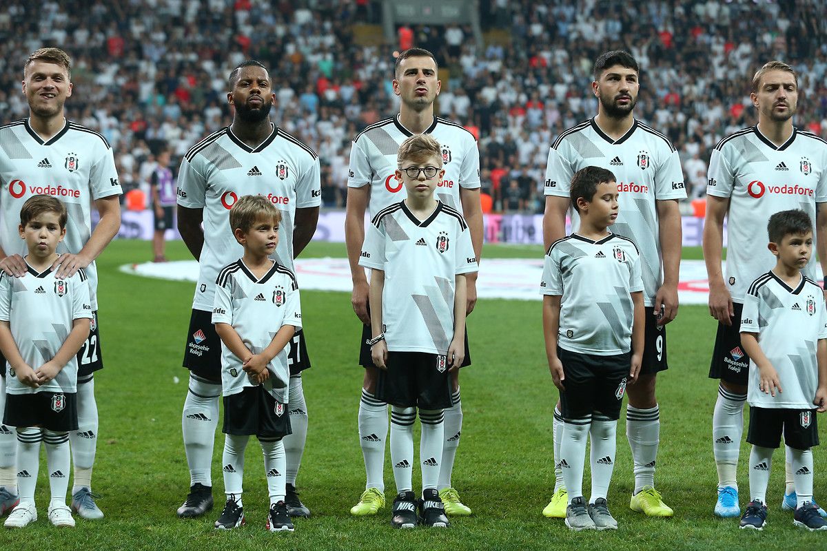 Jeremain Lens Oguzhan Ozyakup Besiktas Goztepe 08/23/19