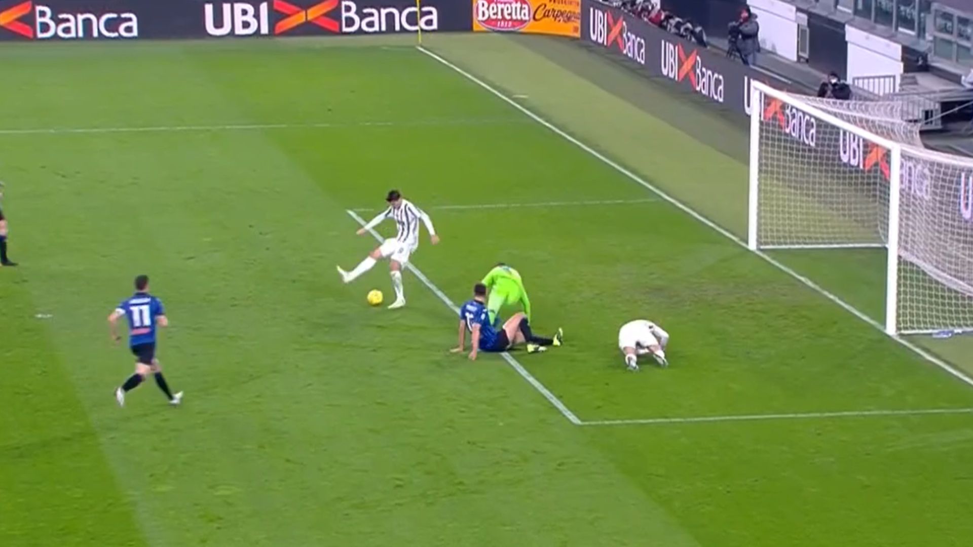 Alvaro Morata Juve GFX