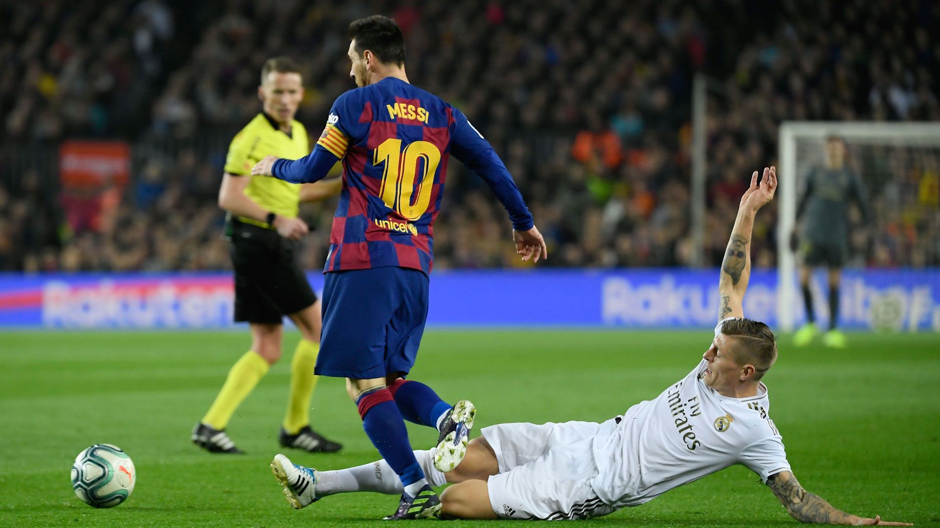 Lionel Messi FC Barcelona Real Madrid Clasico LaLiga 18122019