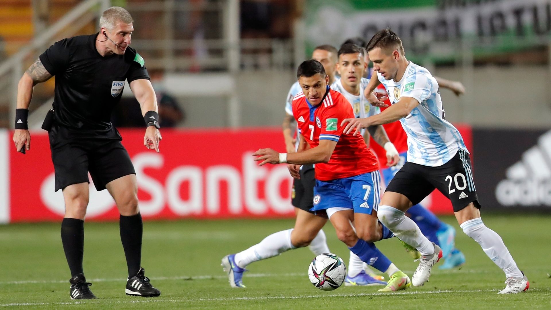 270122 Daronco, Lo Celso y Alexis en Chile Argentina