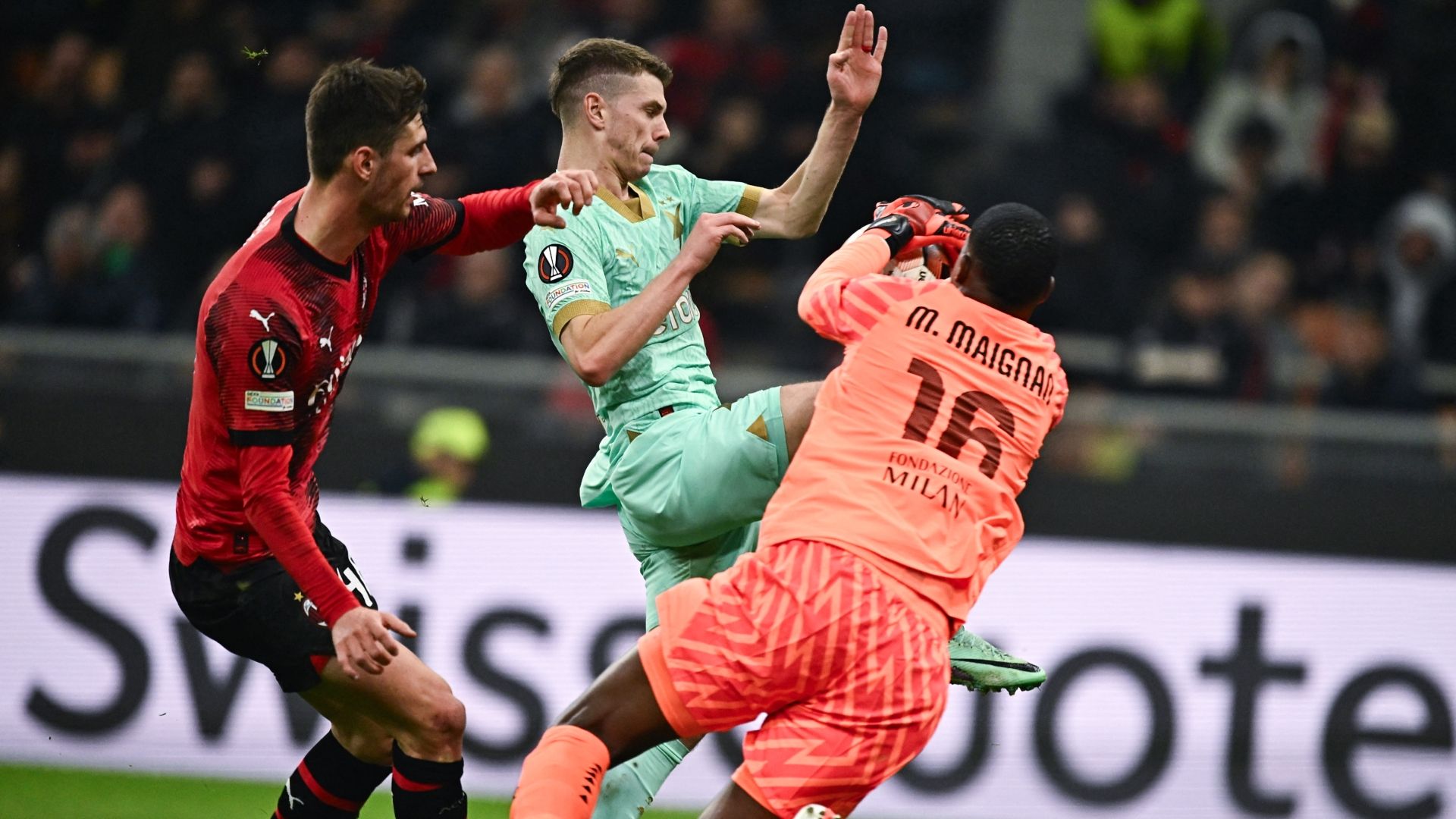 Gabbia Maignan Milan Slavia Prague