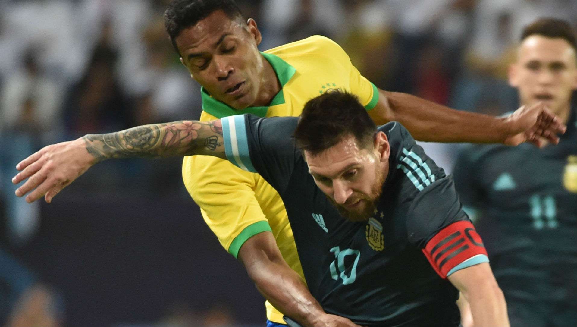 151119 Brasil Argentina Lionel Messi Alex Sandro