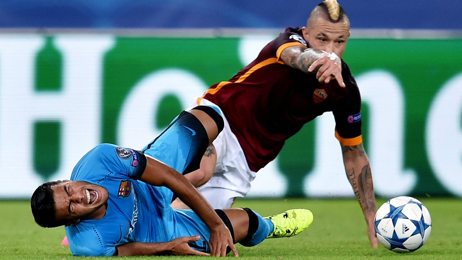 Radja Nainggolan Rafinha Roma Barcelona Champions League