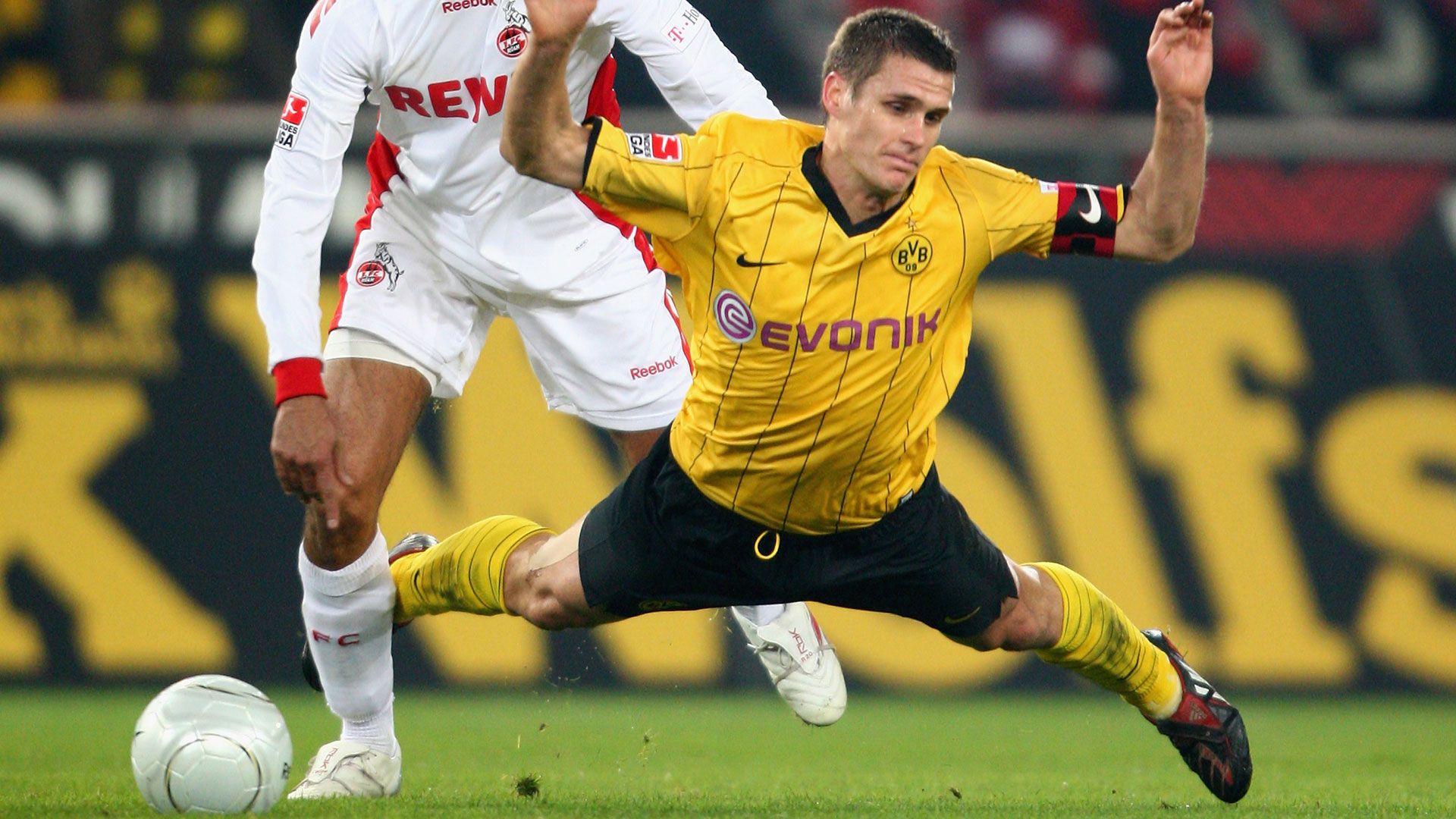 2008-09 Trikot BVB Borussia Dortmund slidelist