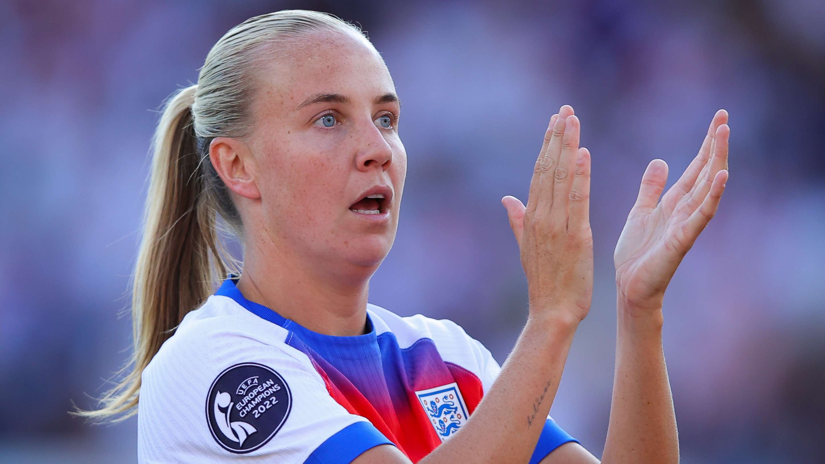 Beth Mead England 2025