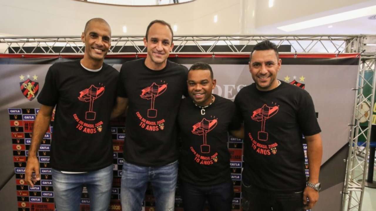 César Lucena, Magrão, Carlinhos Bala e Luciano Henrique, jogadores do Sport Recife campeão da Copa do Brasil 2008, em evento de aniversário do título