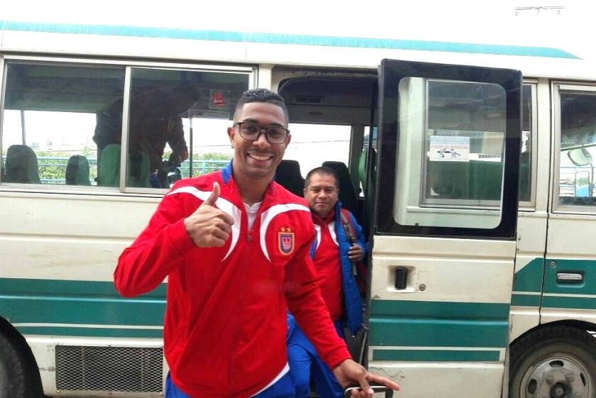 Tinga, Universitario