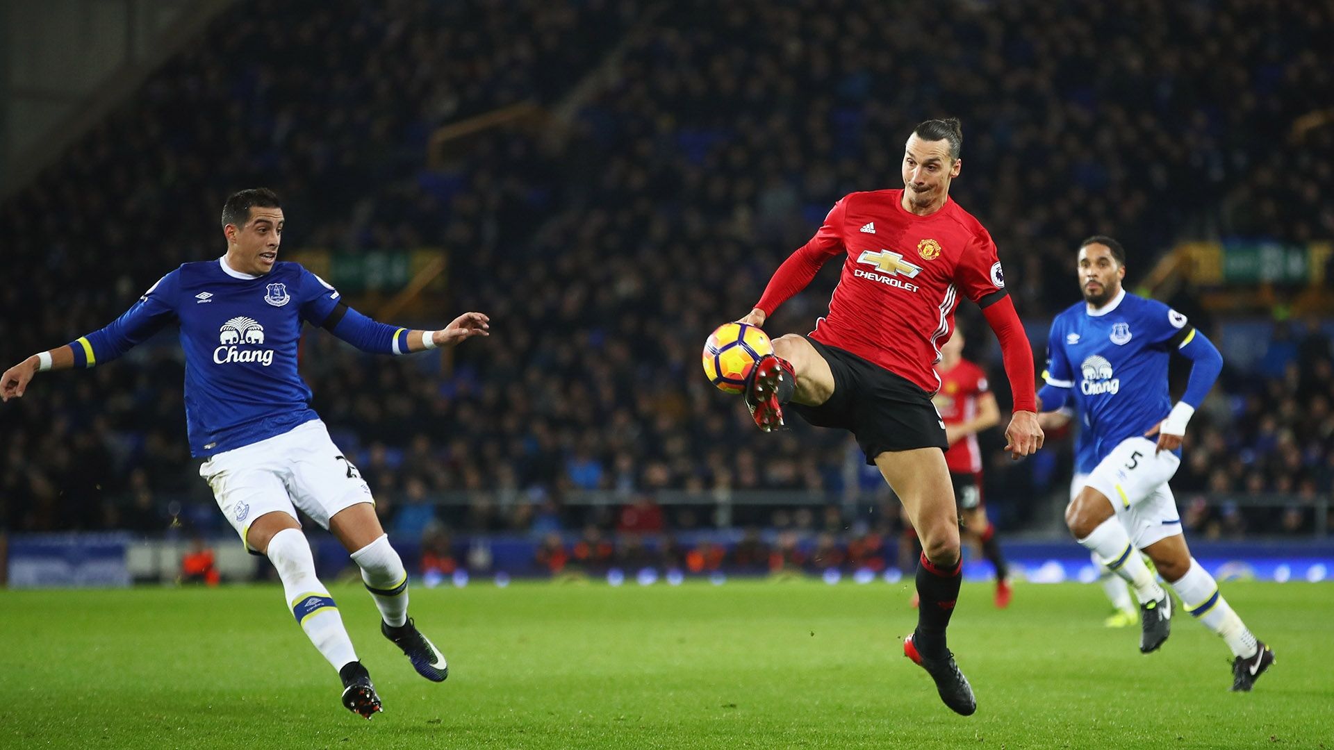 Zlatan Ibrahimovic Everton Manchester United Premier League