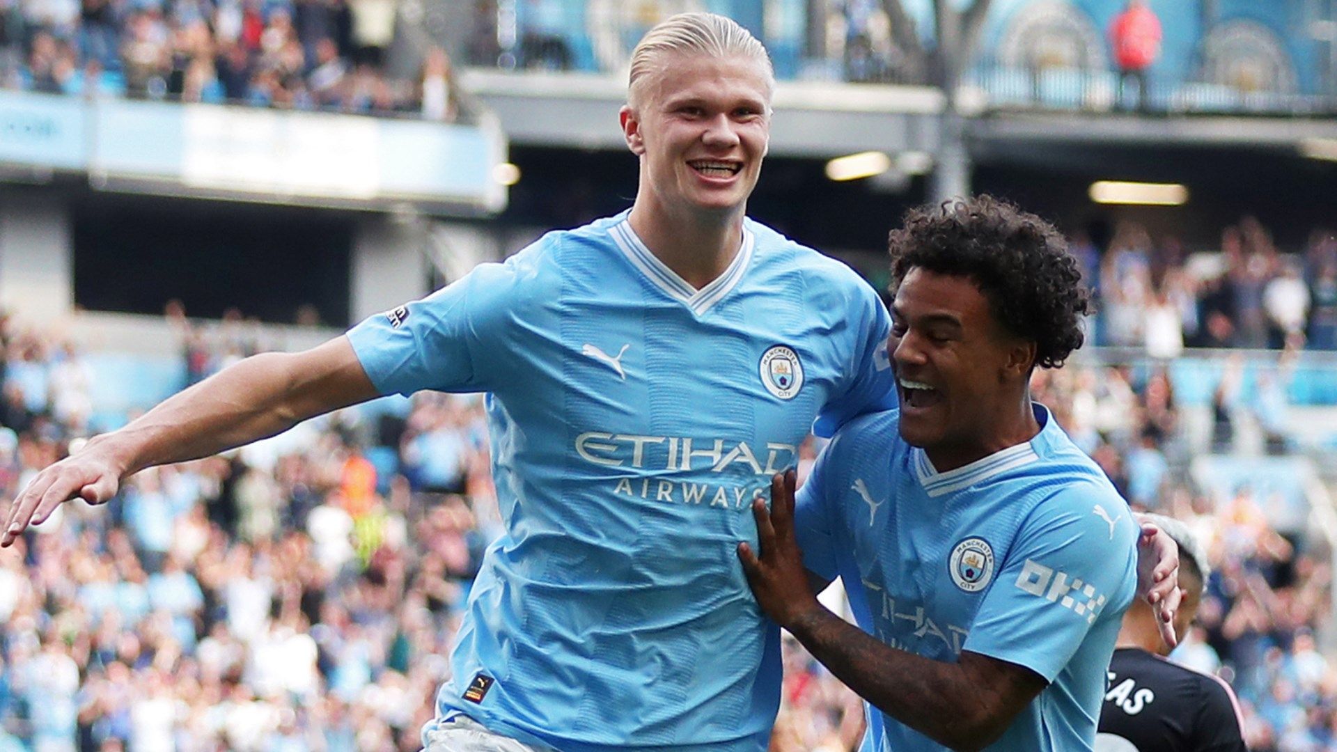 Oscar Bobb Erling Haaland