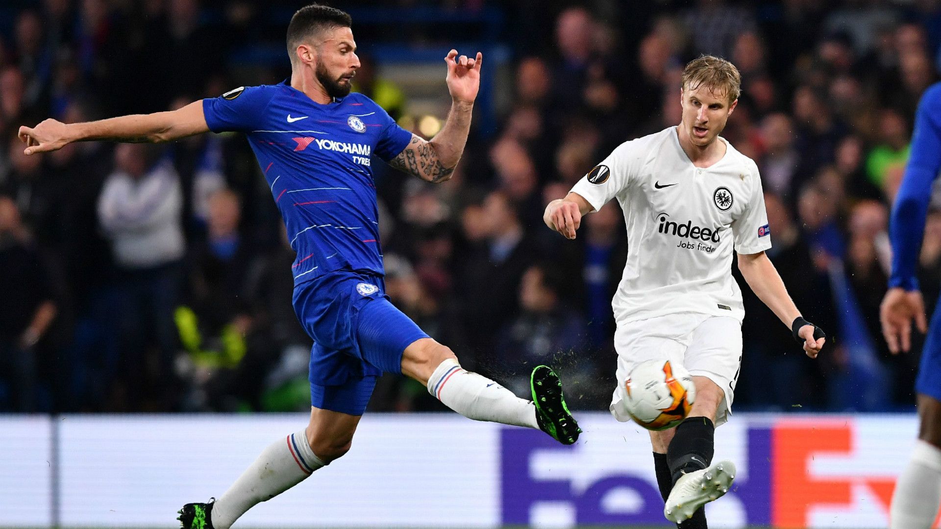 OLIVIER GIROUD CHELSEA MARTIN HINTEREGGER EINTRACHT FRANKFURT EUROPA LEAGUE 09052019