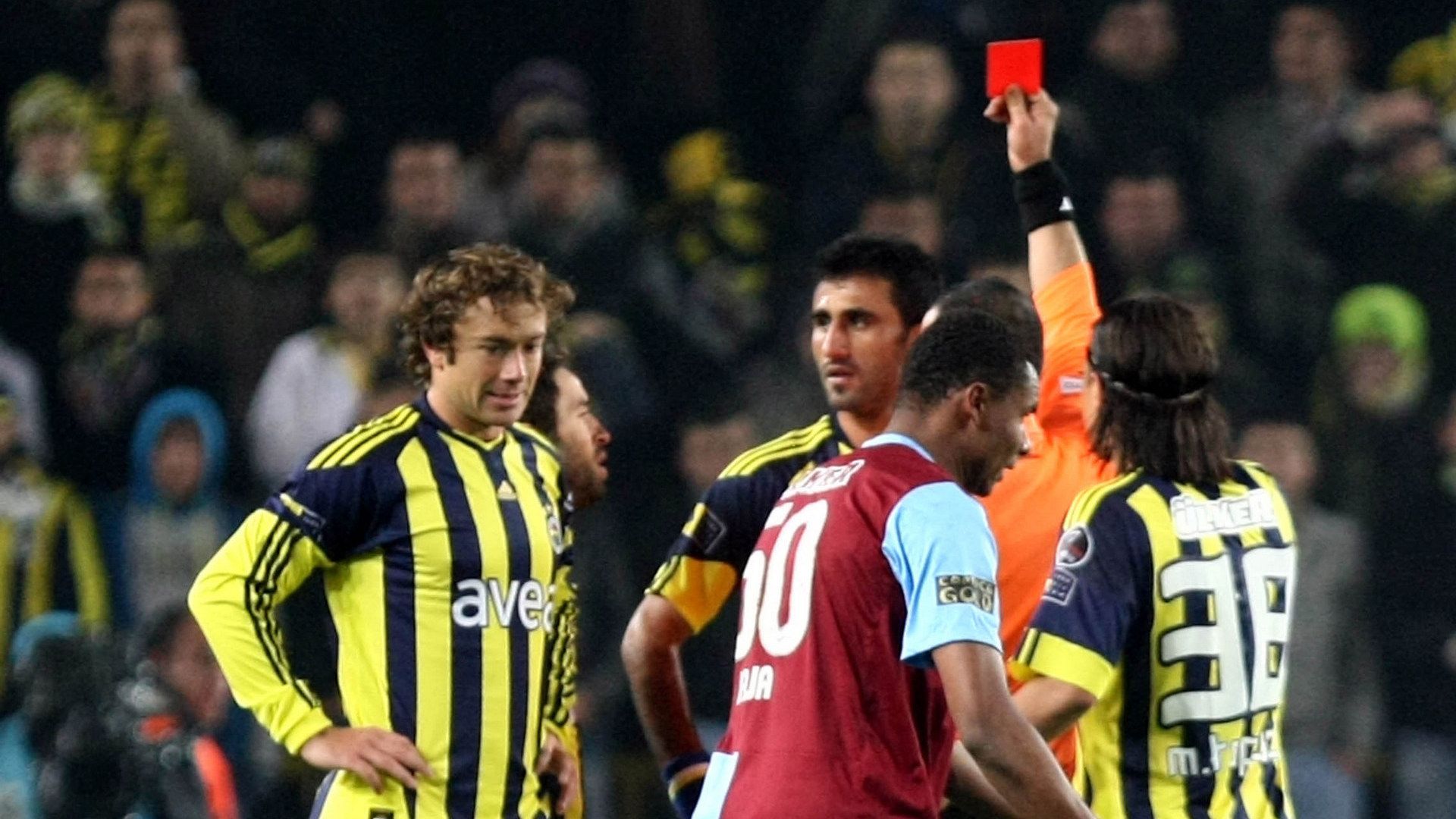 Fenerbahce Trabzonspor Selcuk Sahin 2010 2011