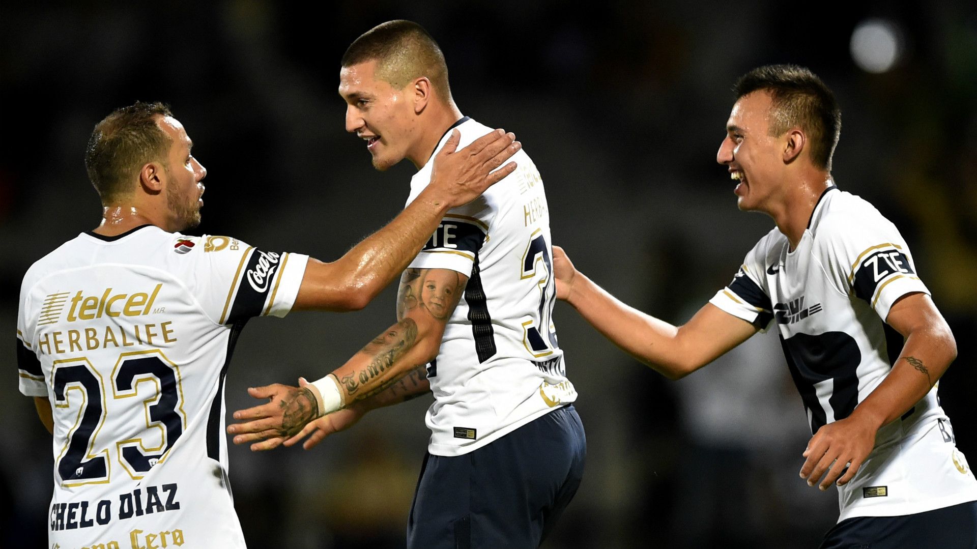 Marcelo Diaz Nicolas Castillo Brian Figueroa Pumas