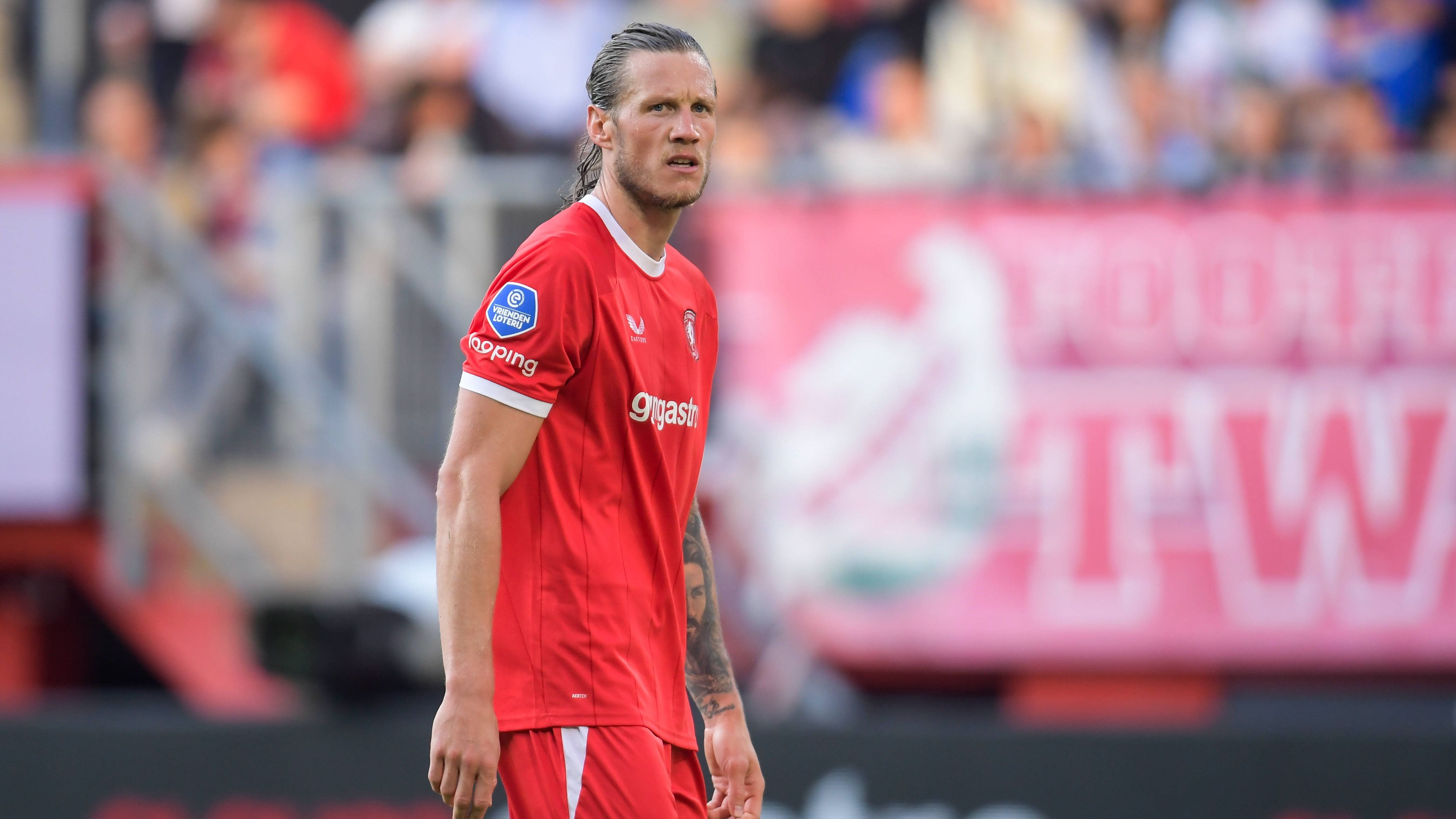 L’arrivée de Wout Weghorst provoque de la frustration dans l’effectif du FC Twente : « Il est en colère, furieux ! »