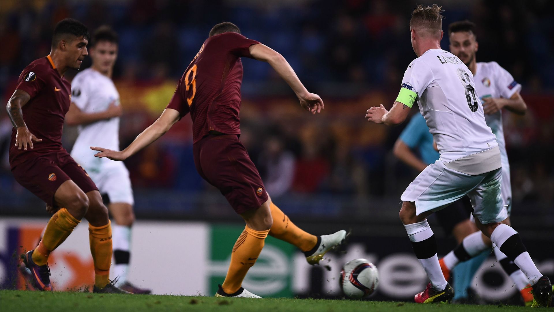 Edin Dzeko Roma Viktoria Plzen Europa League
