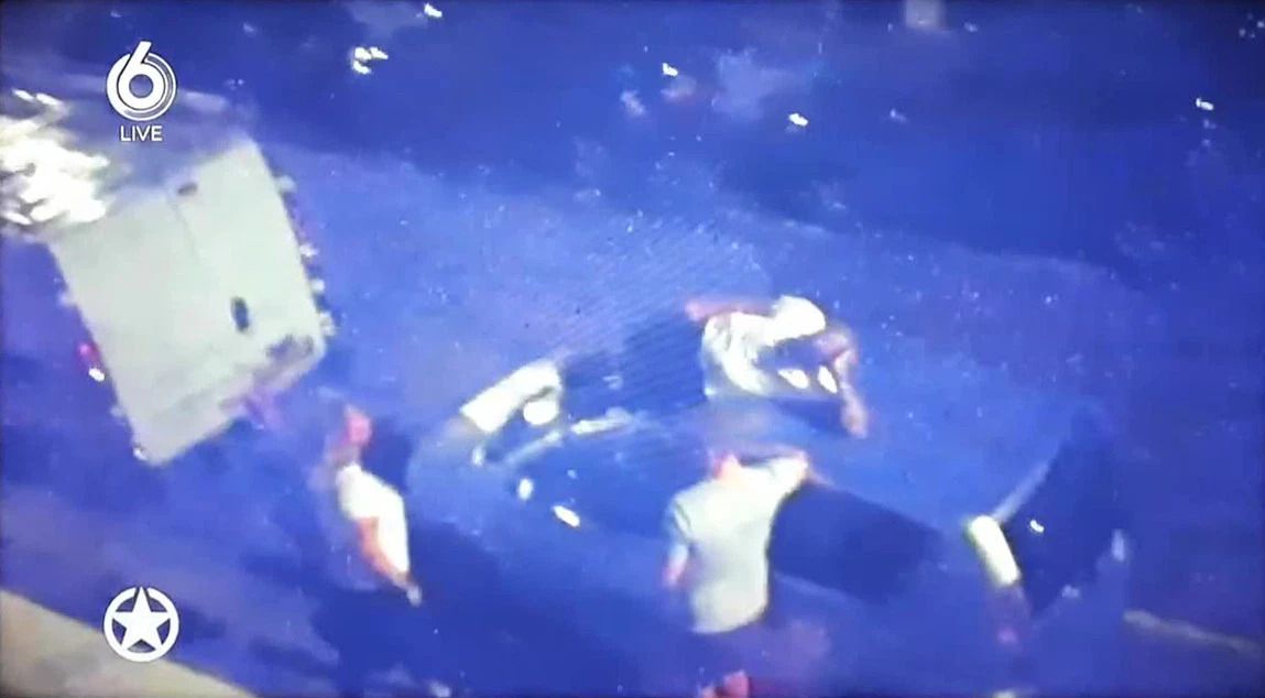 Wesley Sneijder wrecking cars