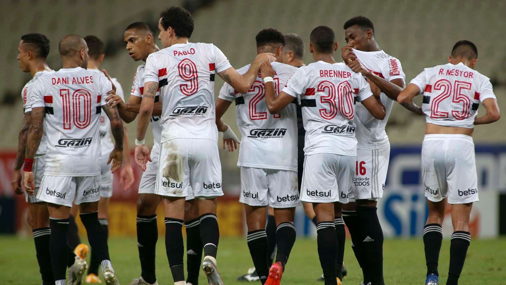 Fortaleza São Paulo Castelão Gol Jogadores Comemoram Brasileirão 14112020