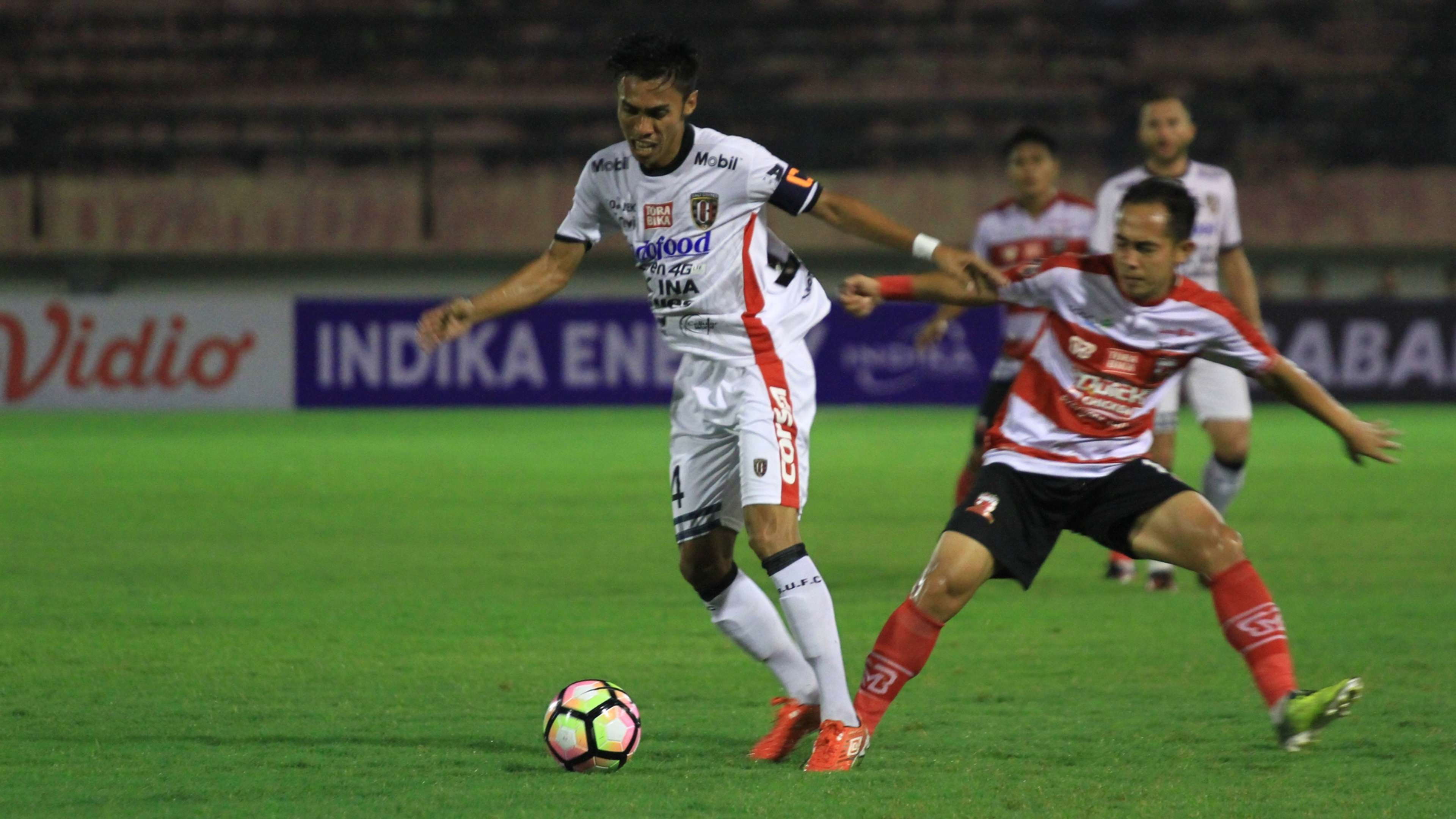 Fadil Sausu - Bali United & Slamet Nurcahyo Madura United