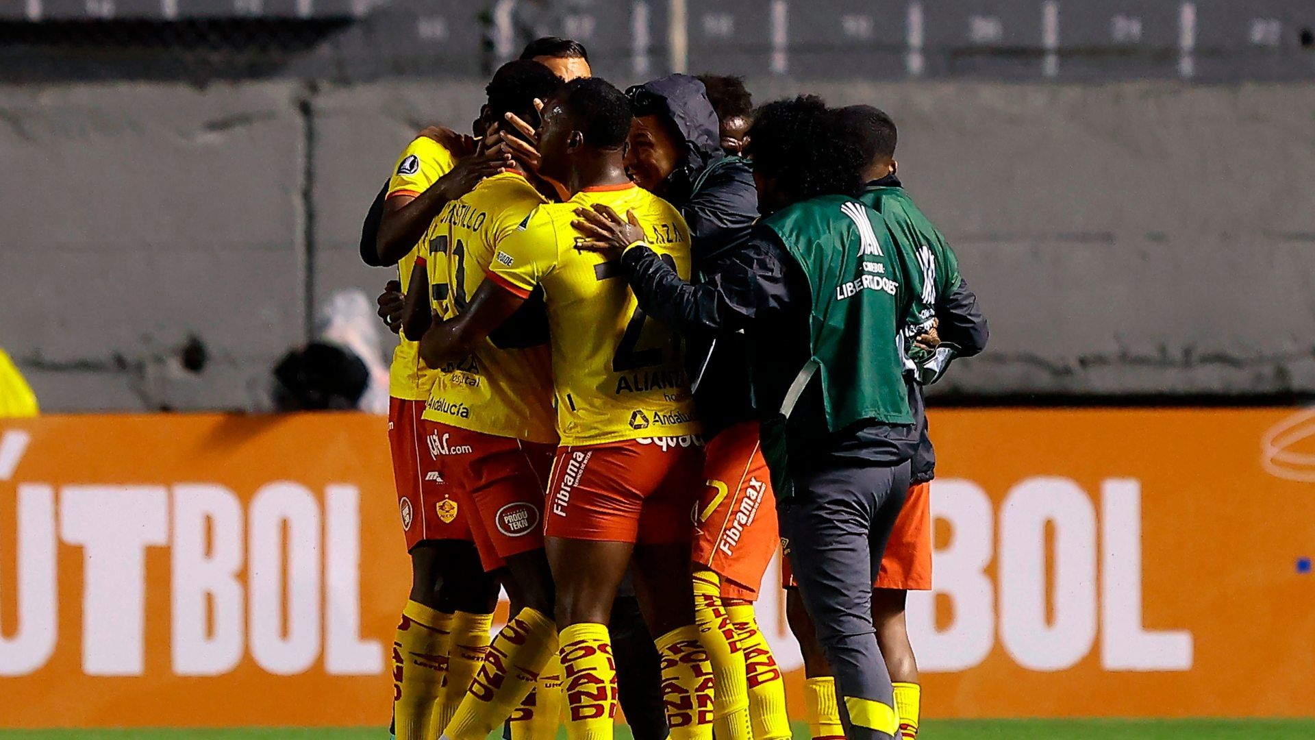 Aucas comemora gol marcado contra o Flamengo, pela Copa Libertadores 2023