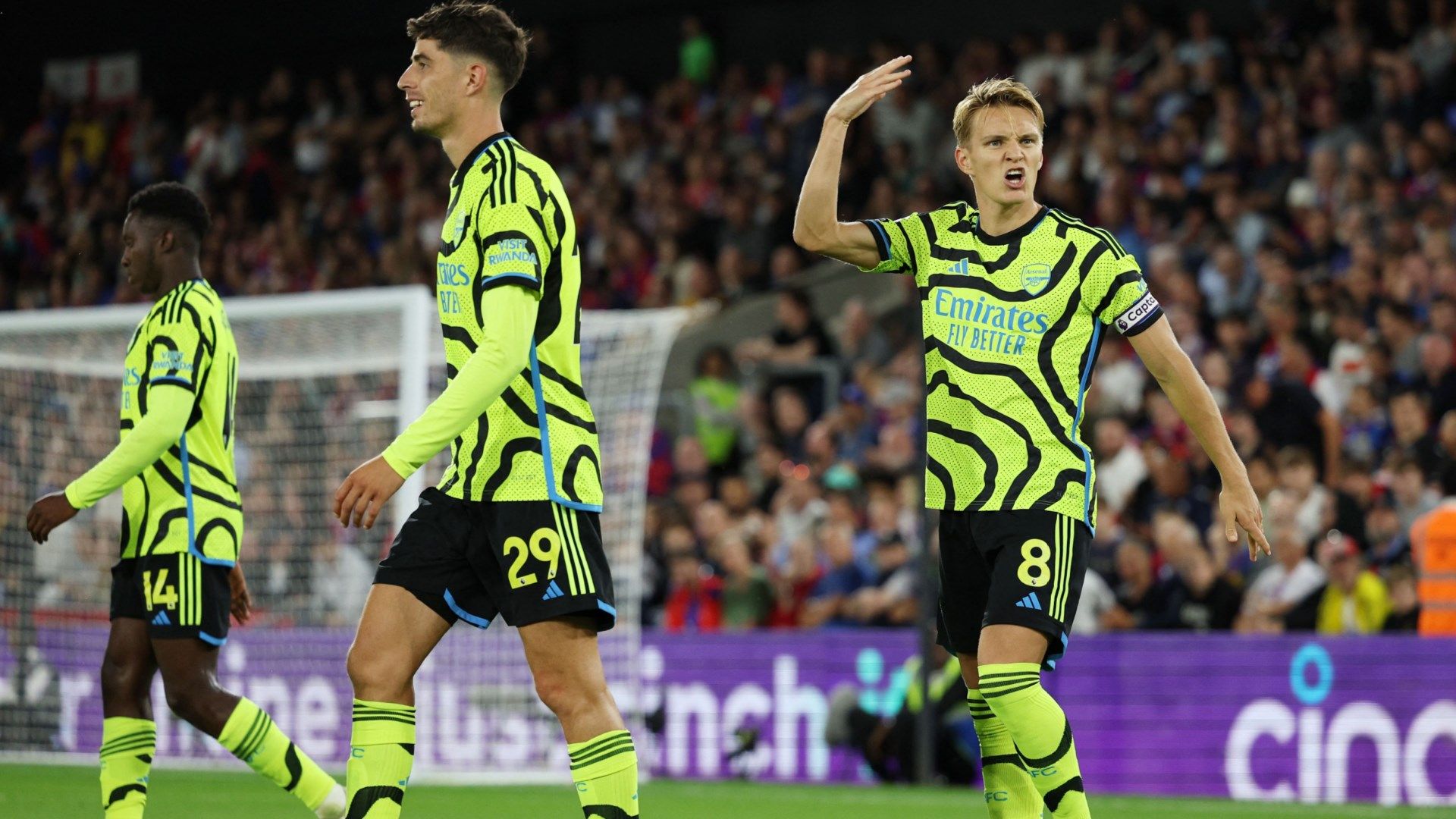 Odegaard Arsenal Palace