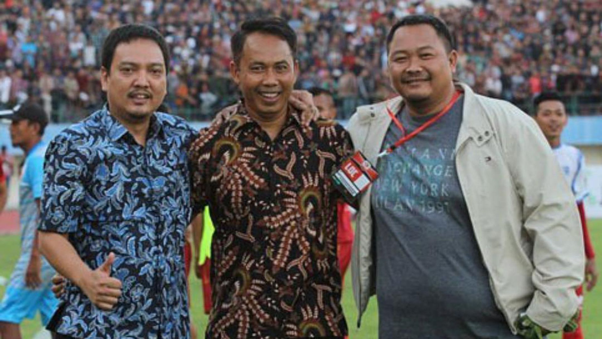 I Komang Putra & Manajemen PSIS Semarang