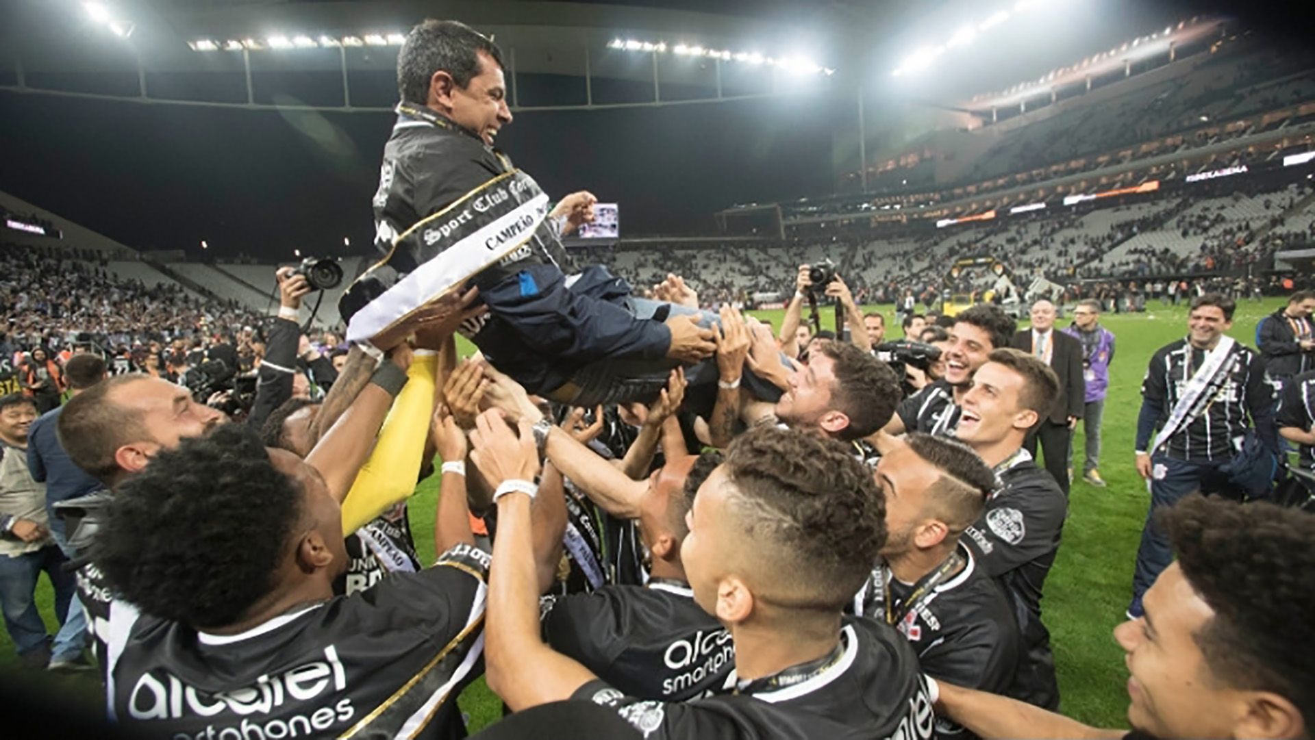 Fabio Carille Corinthians campeao paulista 07052017