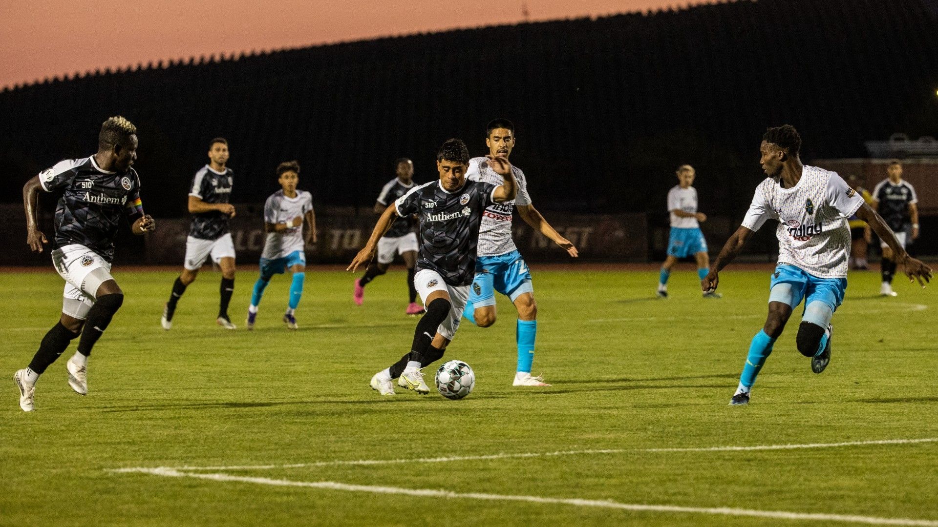 Memo Diaz Oakland Roots USL Championship