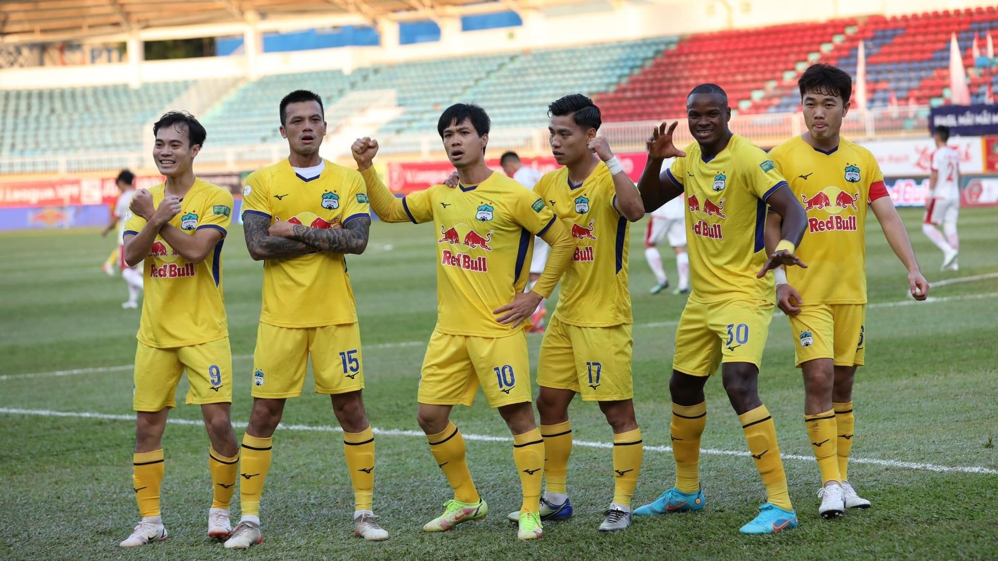 Nguyen Van Toan Nguyen Huu Tuan Nguyen Cong Phuong Vu Van Thanh Washington Brandao Luong Xuan Truong HAGL Hoang Anh Gia Lai Viettel V.League 2022