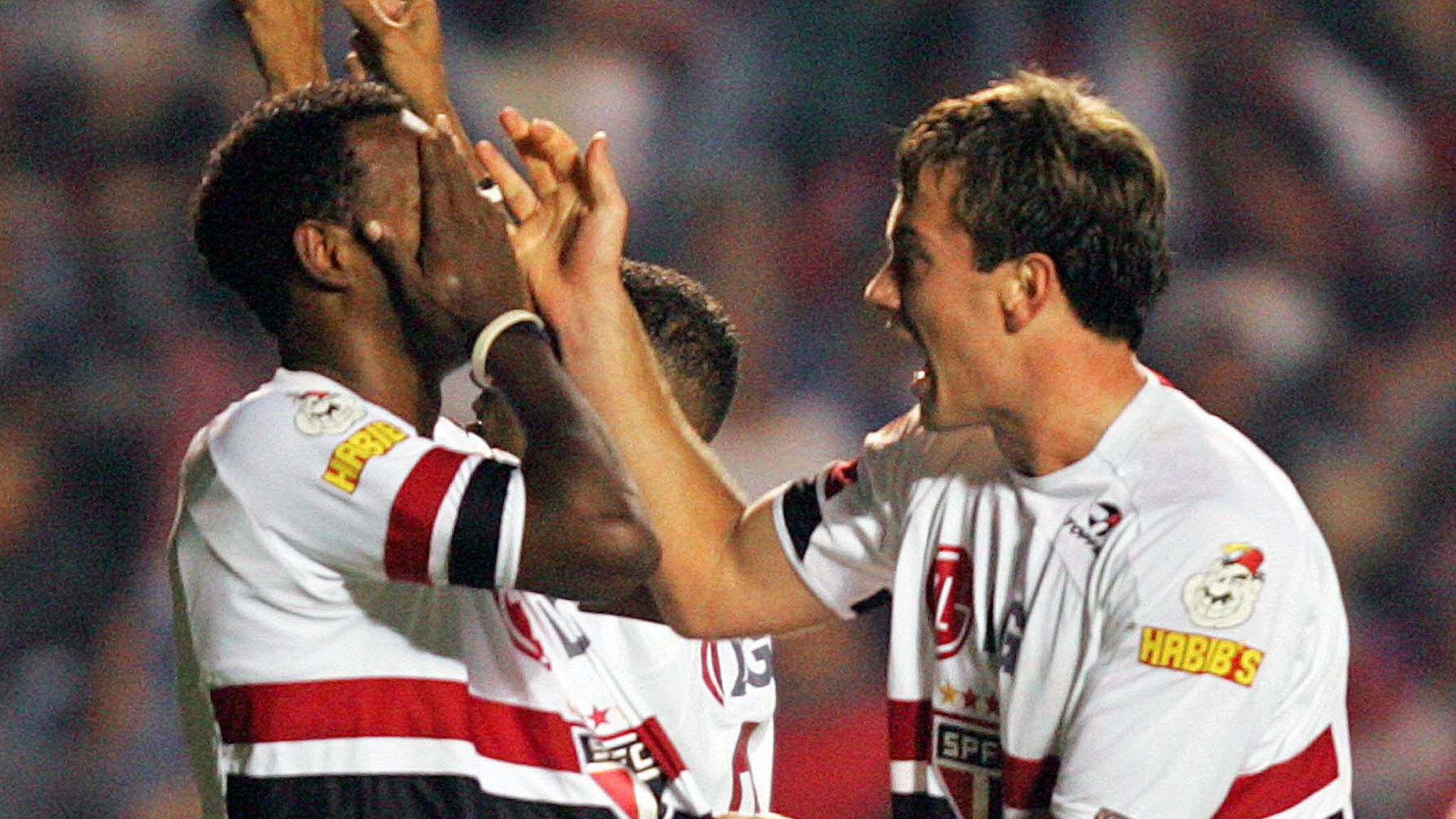 Fãbão e Lugano em 2005