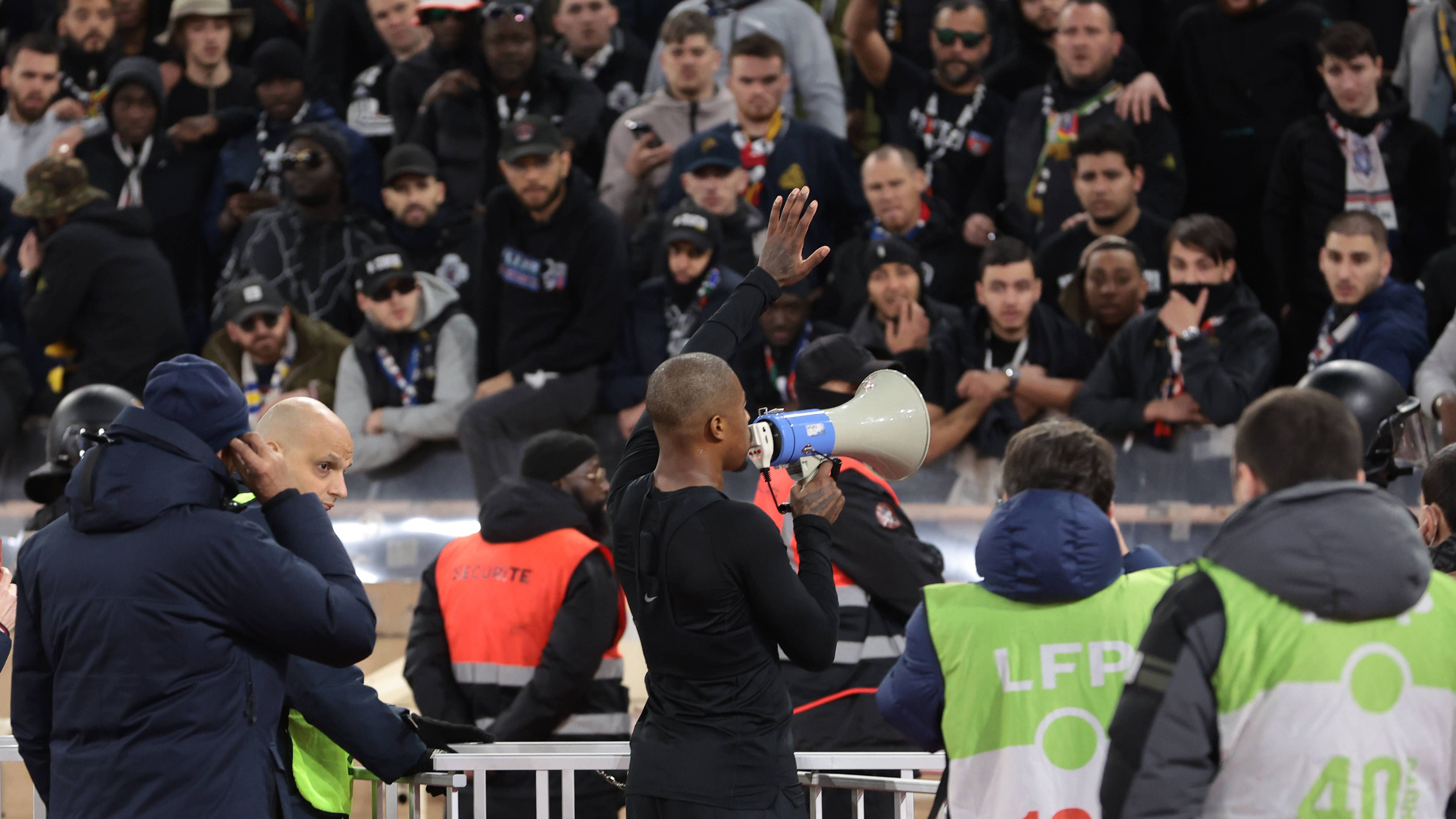 PSG Presnel Kimpembe talks to his supporters after loss against Monaco 