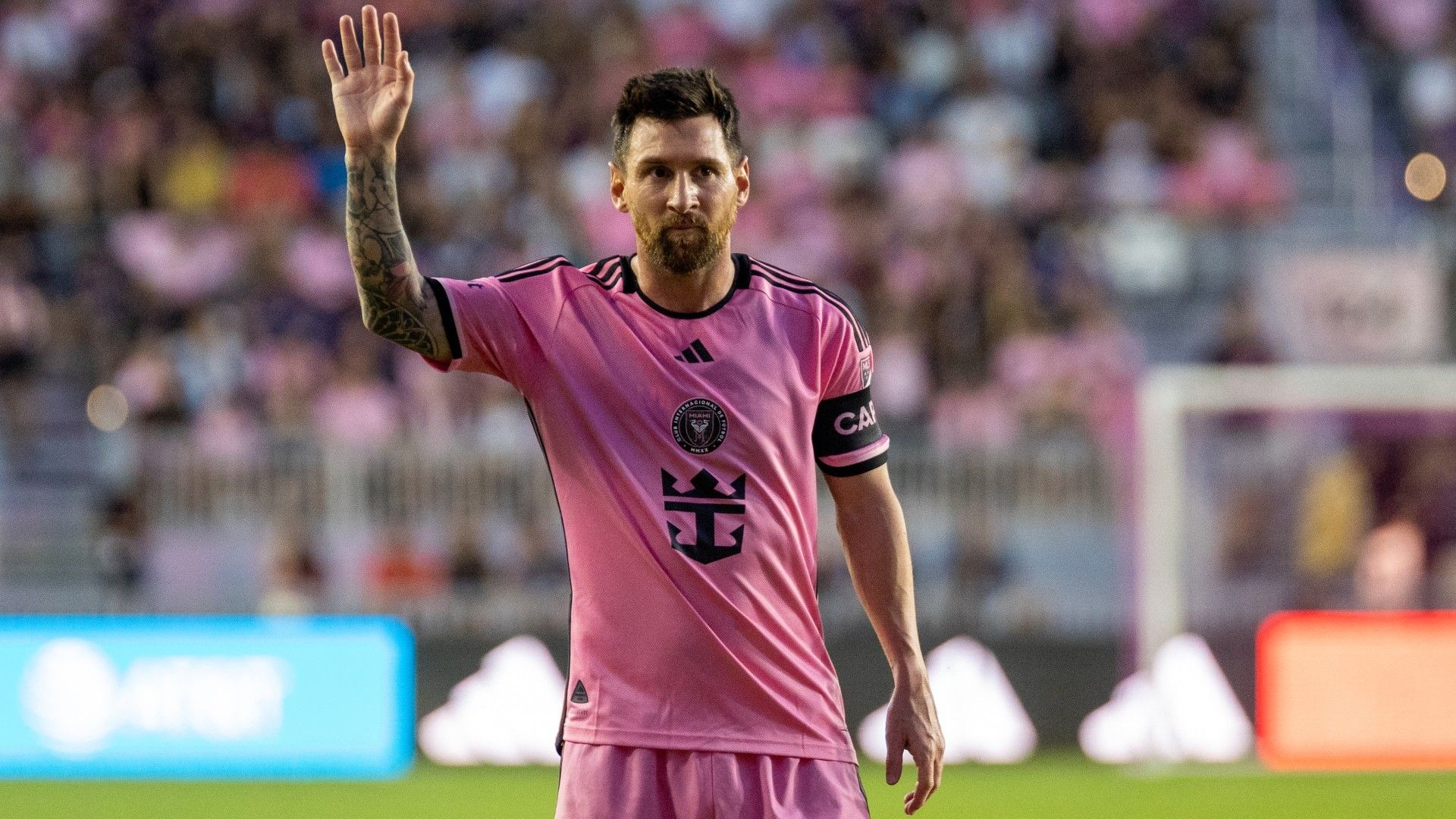 Inter Miami's Argentine forward #10 Lionel Messi waves