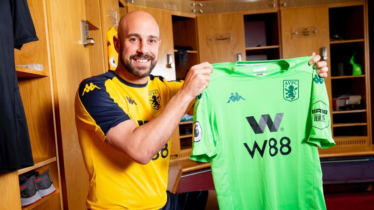 PEPE REINA ASTON VILLA 13012020