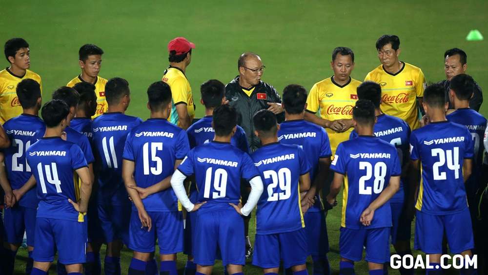 Olympic Việt Nam tập luyện tối 2/8