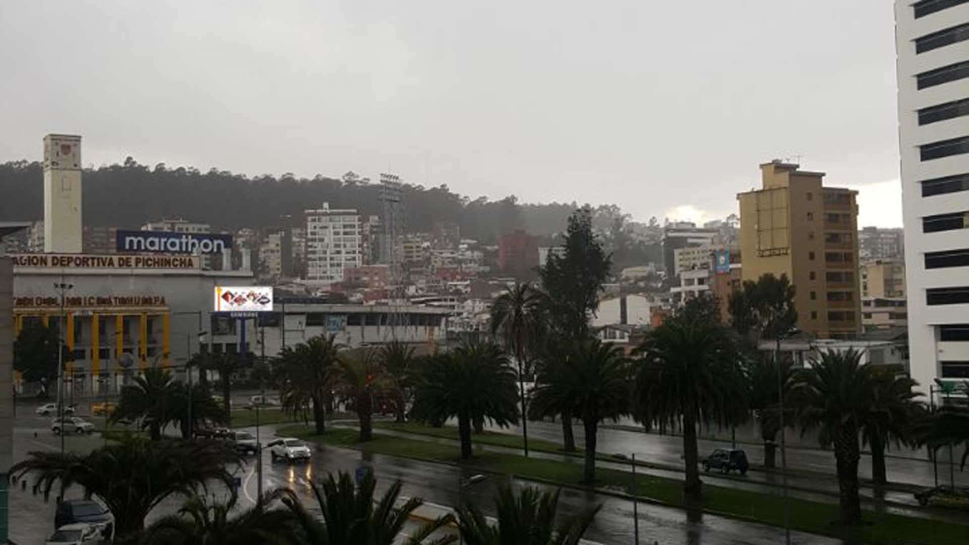 Quito lluvia 081017