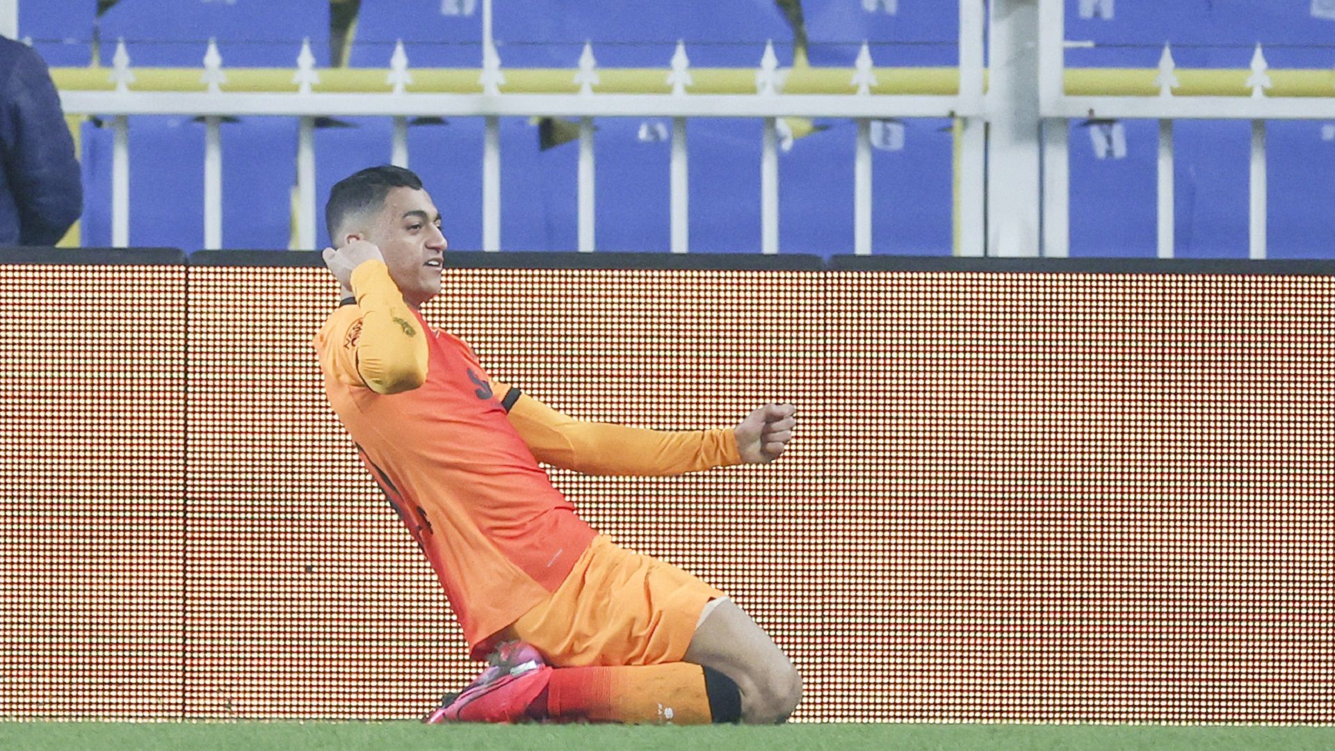 Mostafa Mohamed Fenerbahçe Galatasaray 02062021