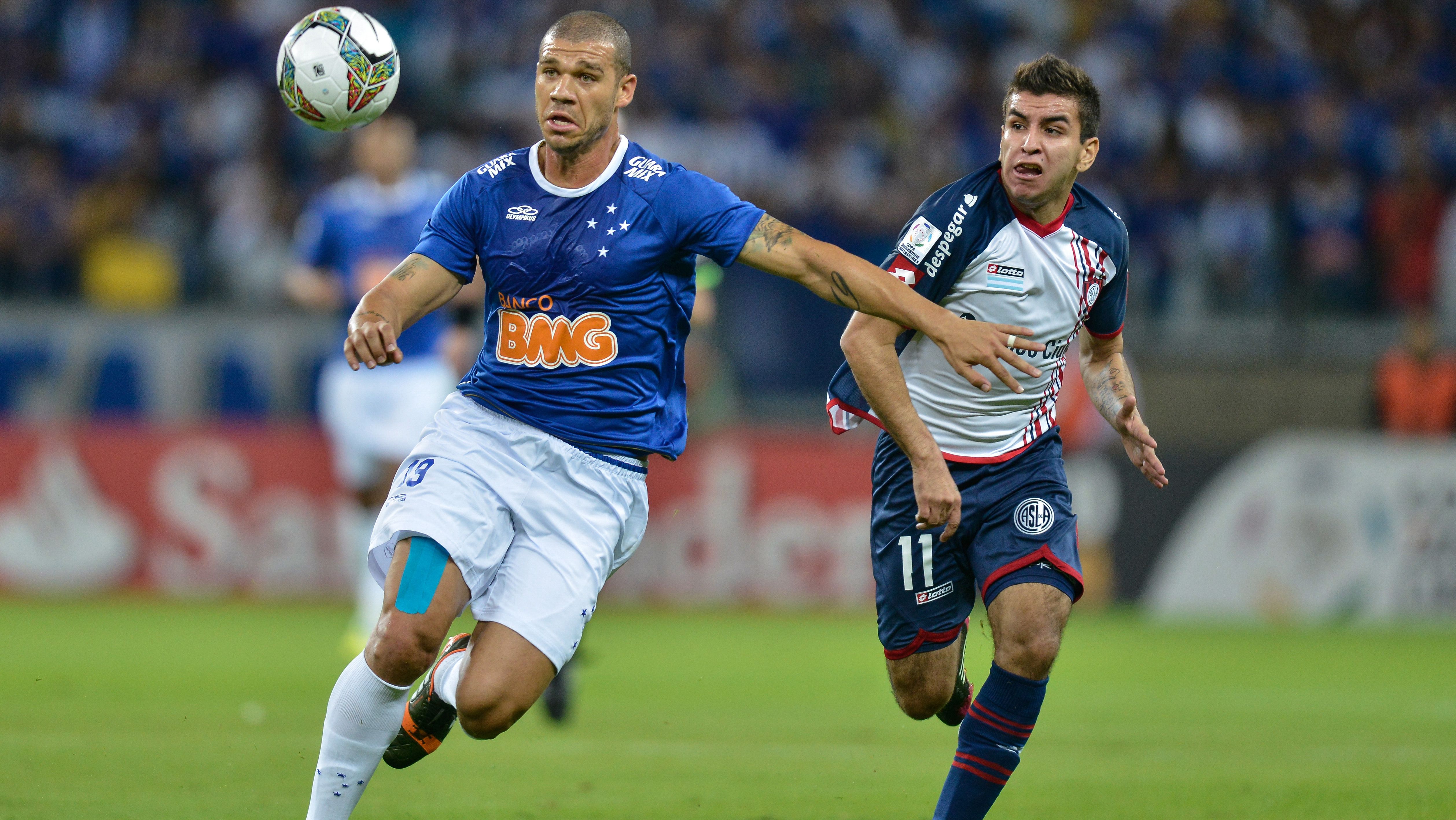 Nilton/Cruzeiro Libertadores 2013