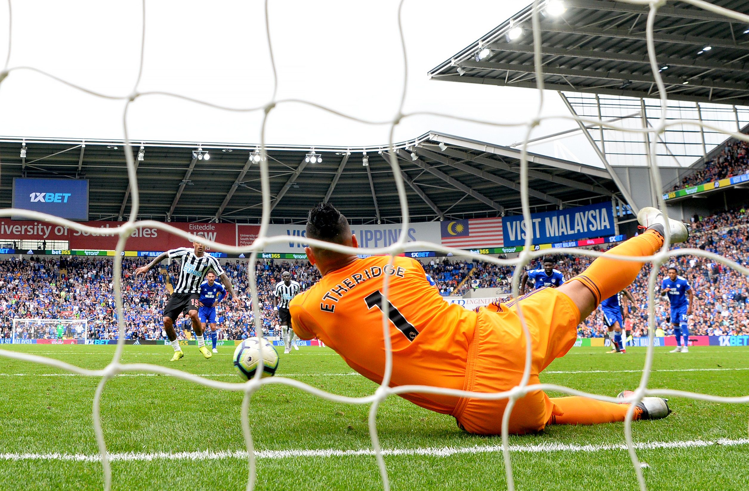 Neil Etheridge - Cardiff City v Newcastle United