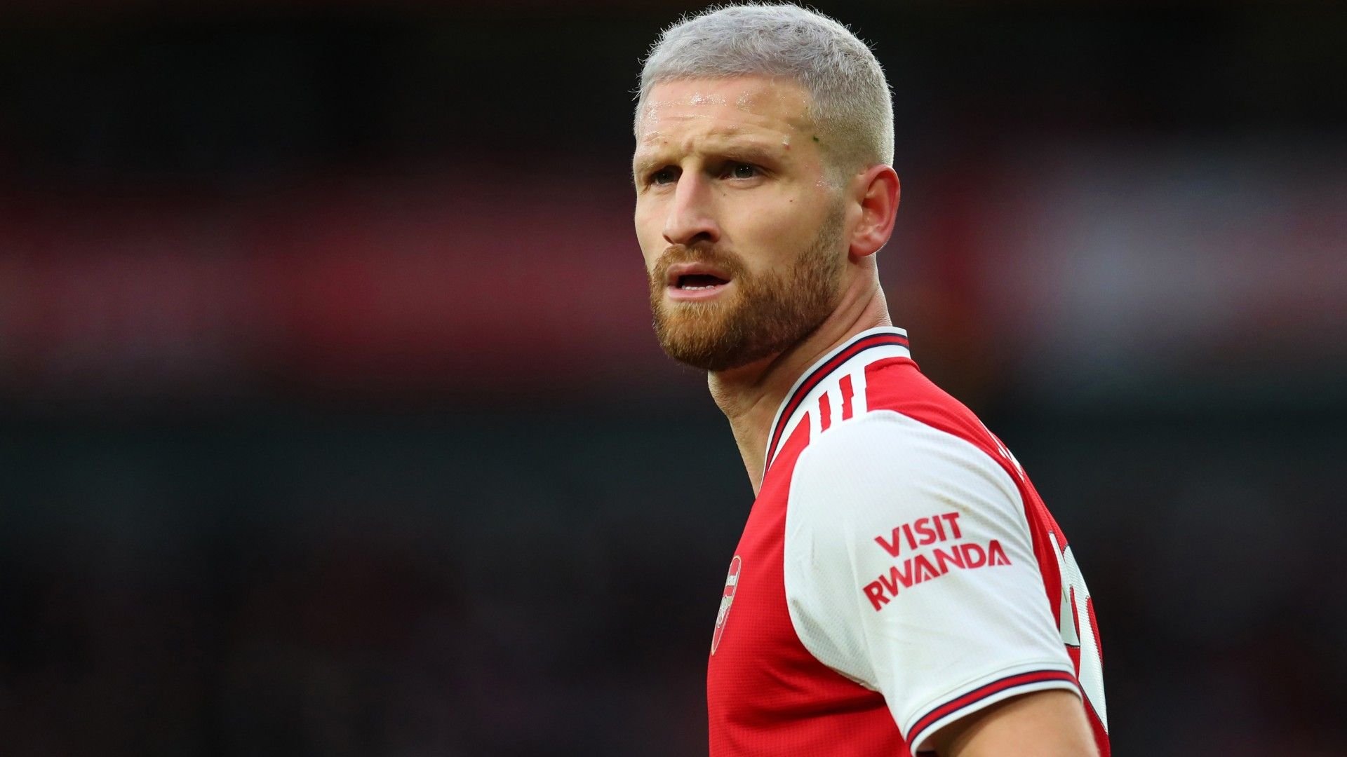 Schalke-Arsenal-Mustafi-202102020830