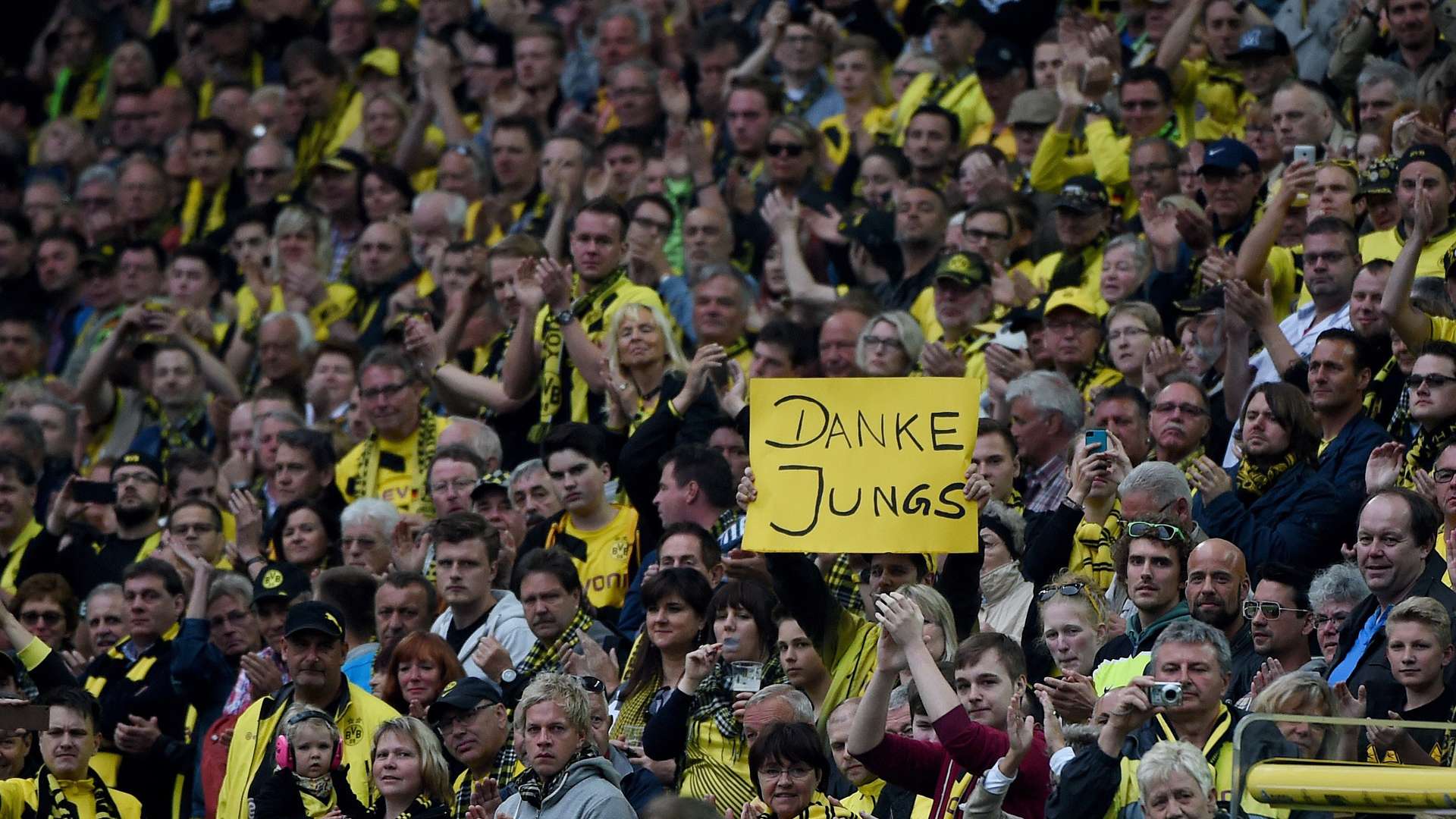 Borussia Dortmund BVB Fans Bundesliga 05232015