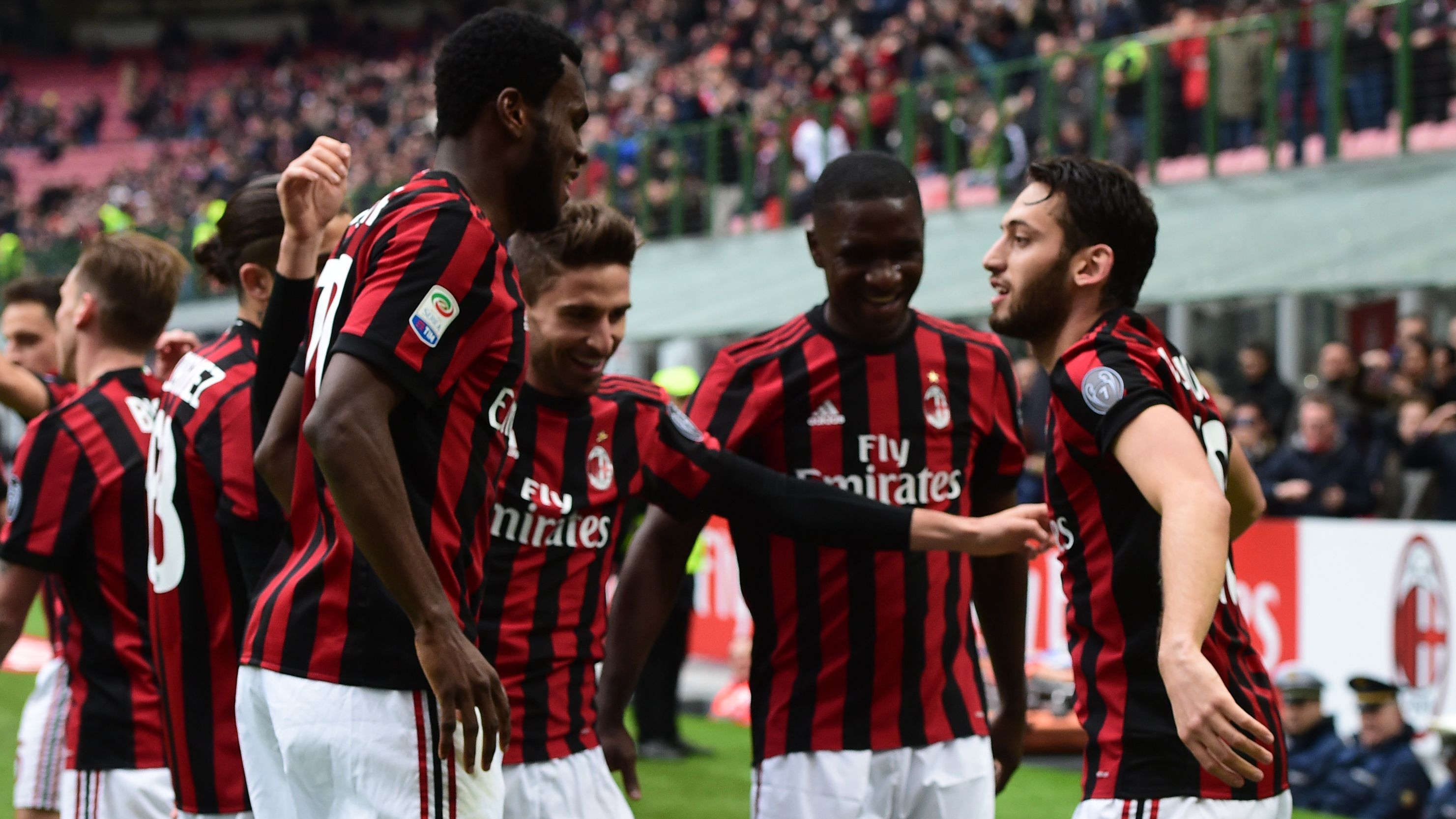 Milan celebrating Chievo