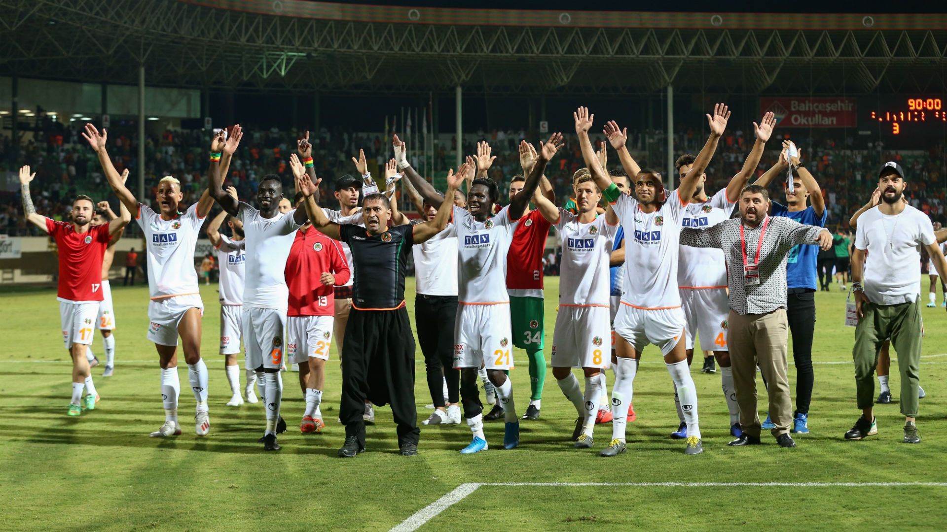 Alanyaspor v Fenerbahce Celebration 09162019